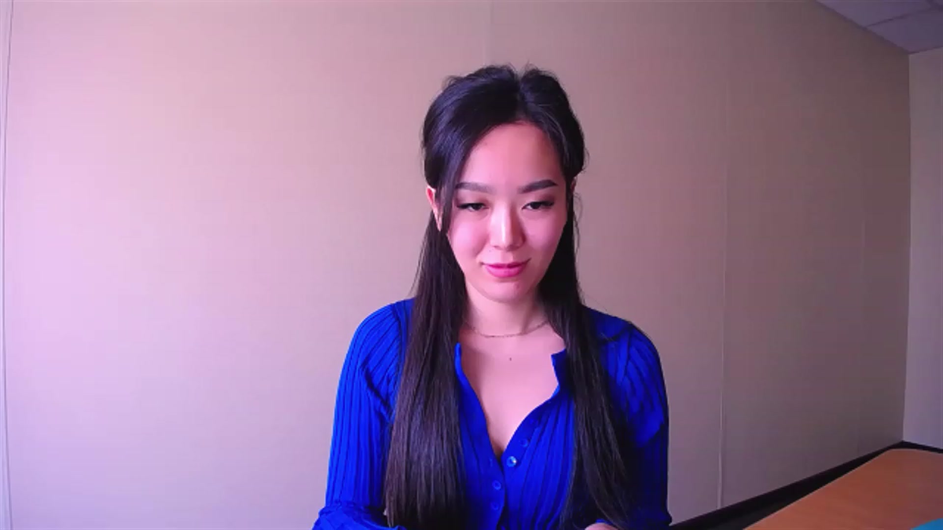 Gallery image thumbnail from AlwayssSmile's myfreecams stream on, 04/21/2023, 07:38 image 12 of 20