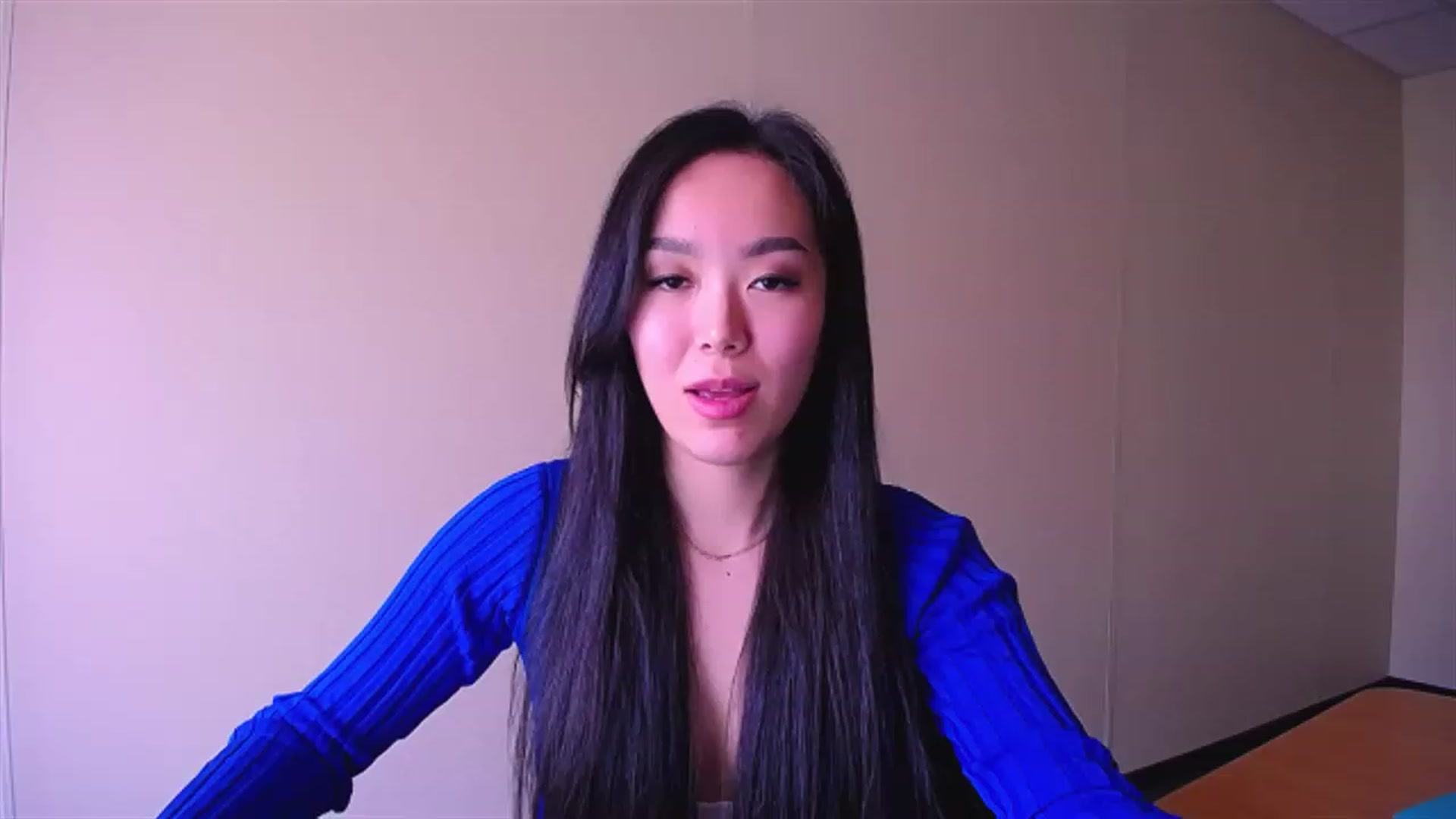 Gallery image thumbnail from AlwayssSmile's myfreecams stream on, 04/21/2023, 08:50 image 14 of 20