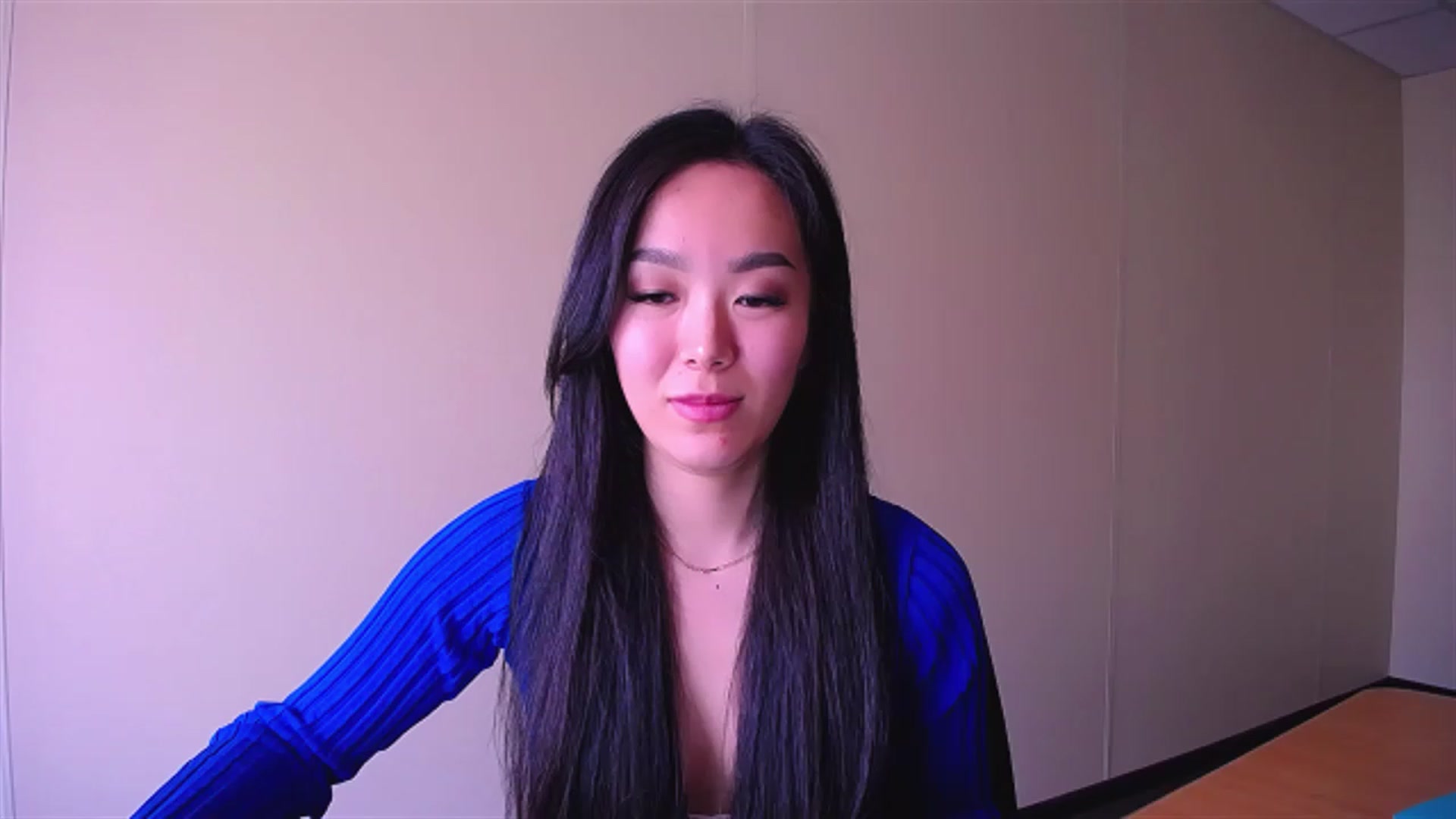 Gallery image thumbnail from AlwayssSmile's myfreecams stream on, 04/21/2023, 08:50 image 12 of 20