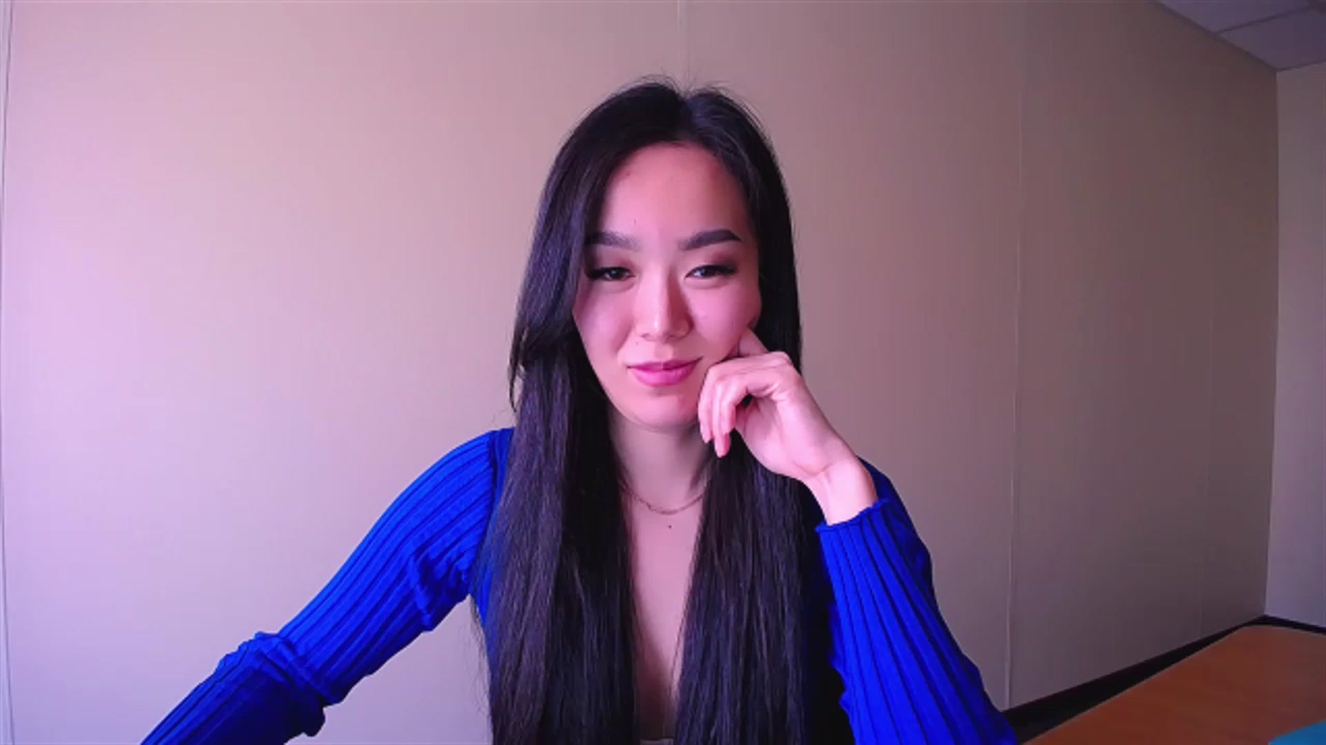 Gallery image thumbnail from AlwayssSmile's myfreecams stream on, 04/21/2023, 08:50 image 4 of 20