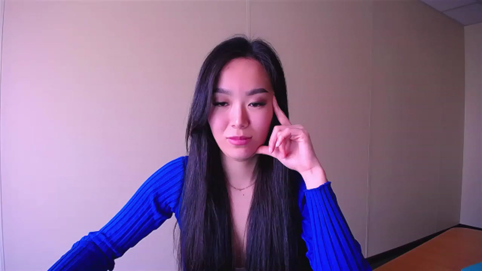 Gallery image thumbnail from AlwayssSmile's myfreecams stream on, 04/21/2023, 08:50 image 17 of 20