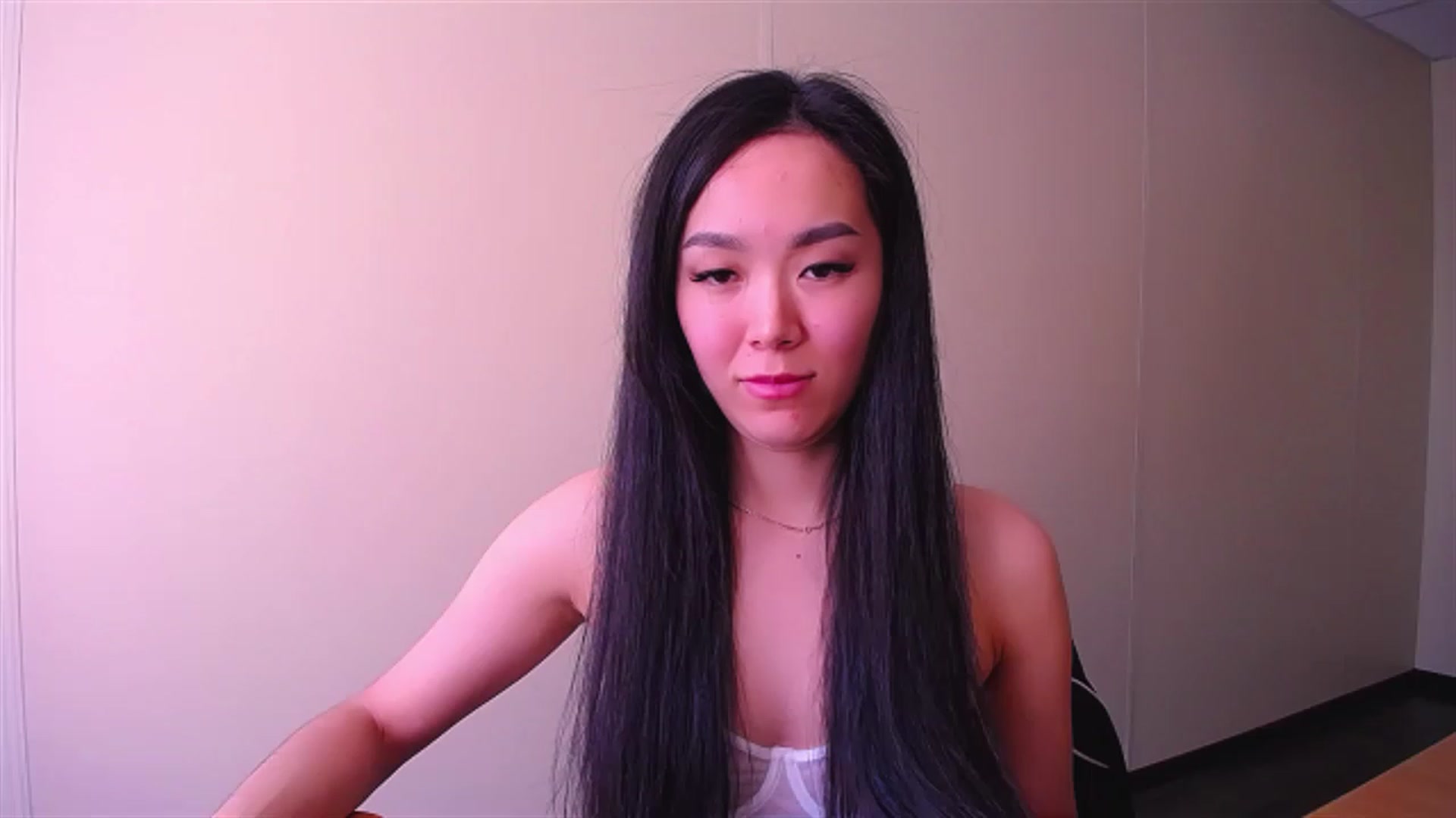 Gallery image thumbnail from AlwayssSmile's myfreecams stream on, 04/24/2023, 07:10 image 4 of 20