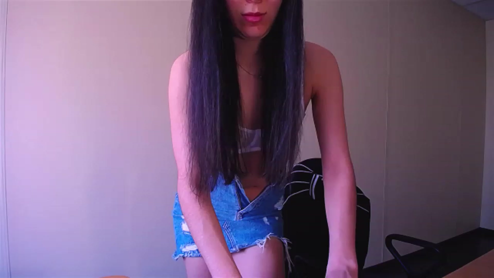 Gallery image thumbnail from AlwayssSmile's myfreecams stream on, 04/24/2023, 07:10 image 20 of 20