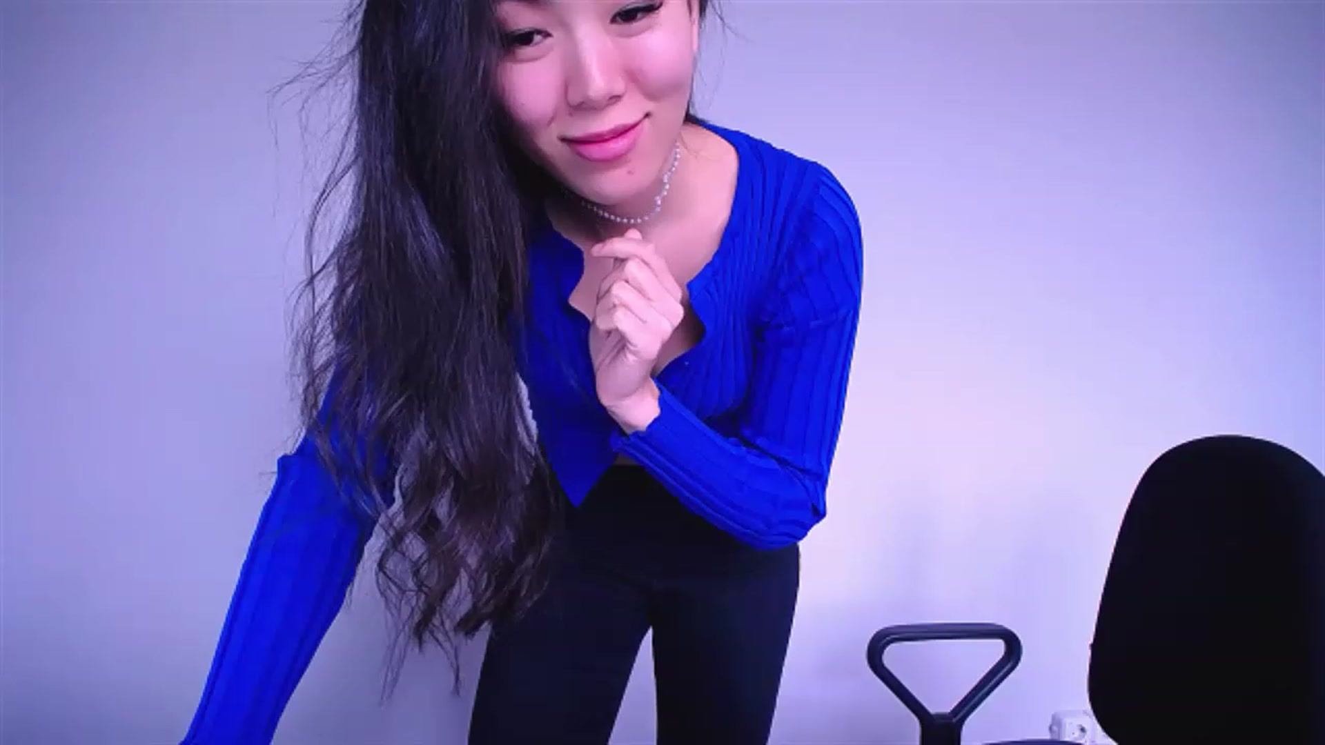 Gallery image thumbnail from AlwayssSmile's myfreecams stream on, 04/27/2023, 06:11 image 3 of 20