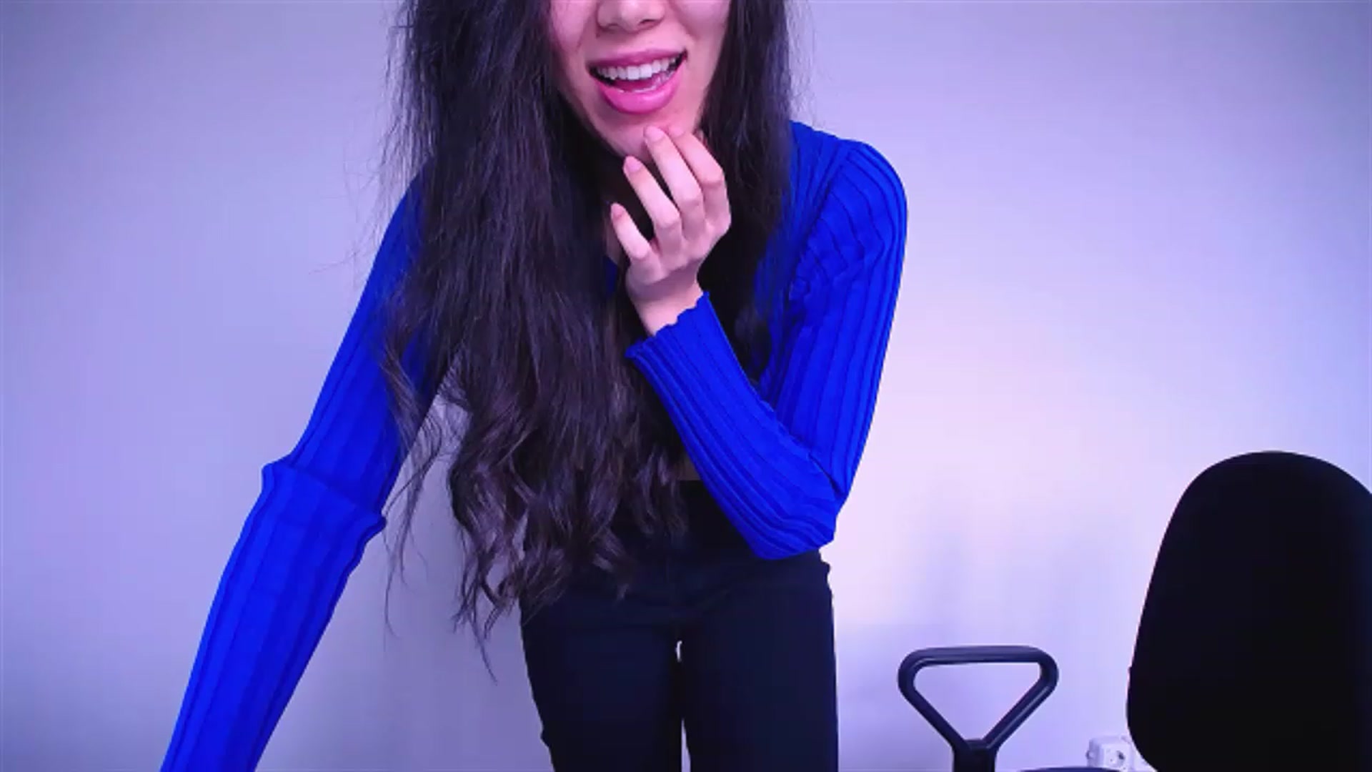 Gallery image thumbnail from AlwayssSmile's myfreecams stream on, 04/27/2023, 06:11 image 19 of 20
