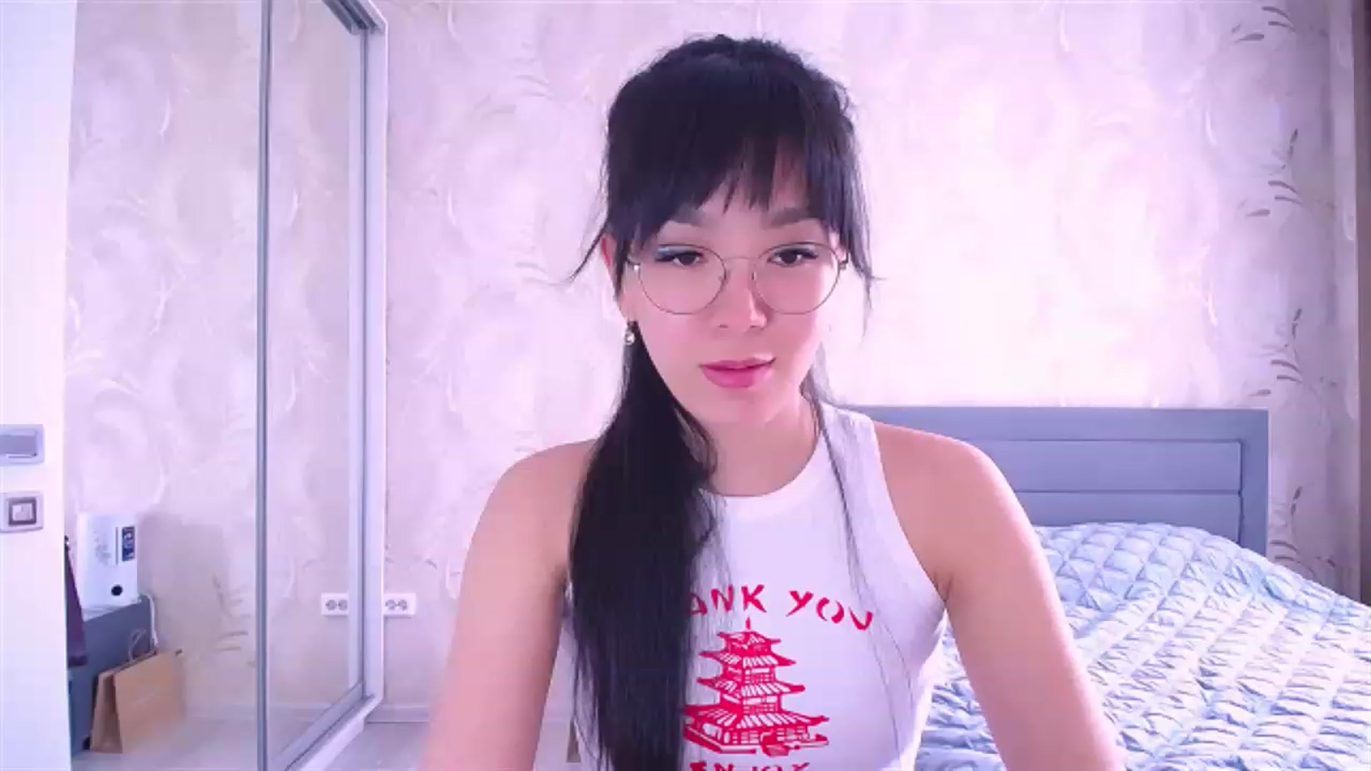 Gallery image thumbnail from AlwayssSmile's myfreecams stream on, 05/08/2023, 07:55 image 19 of 20