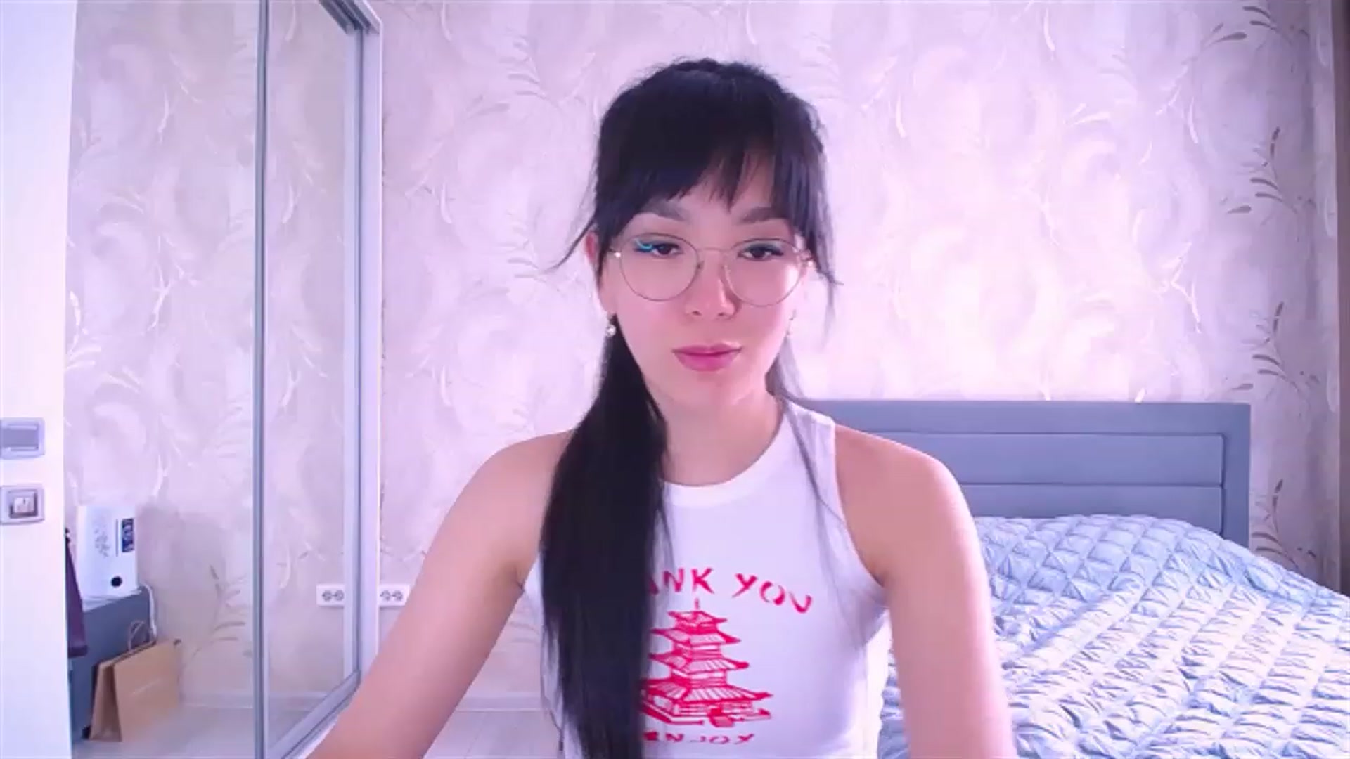 Gallery image thumbnail from AlwayssSmile's myfreecams stream on, 05/08/2023, 07:55 image 12 of 20