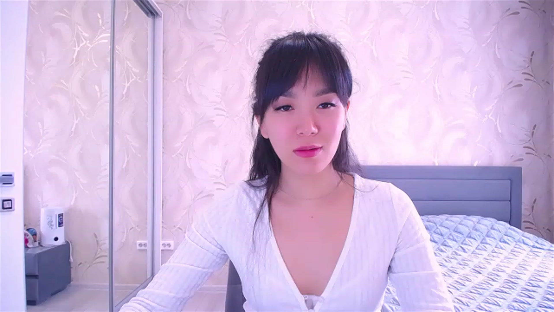 Gallery image thumbnail from AlwayssSmile's myfreecams stream on, 05/17/2023, 06:11 image 10 of 20