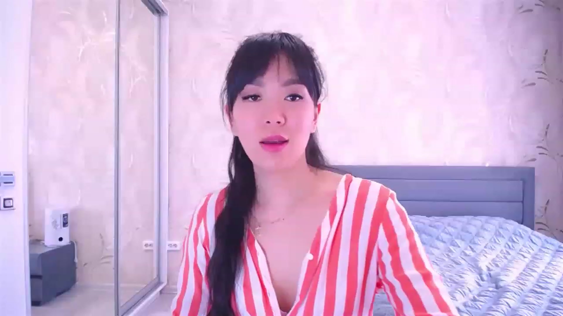 Gallery image thumbnail from AlwayssSmile's myfreecams stream on, 05/18/2023, 06:45 image 18 of 20