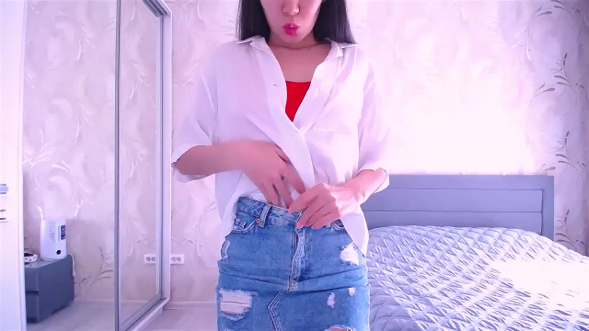 Gallery image thumbnail from AlwayssSmile's myfreecams stream on, 05/24/2023, 04:28 image 2 of 20