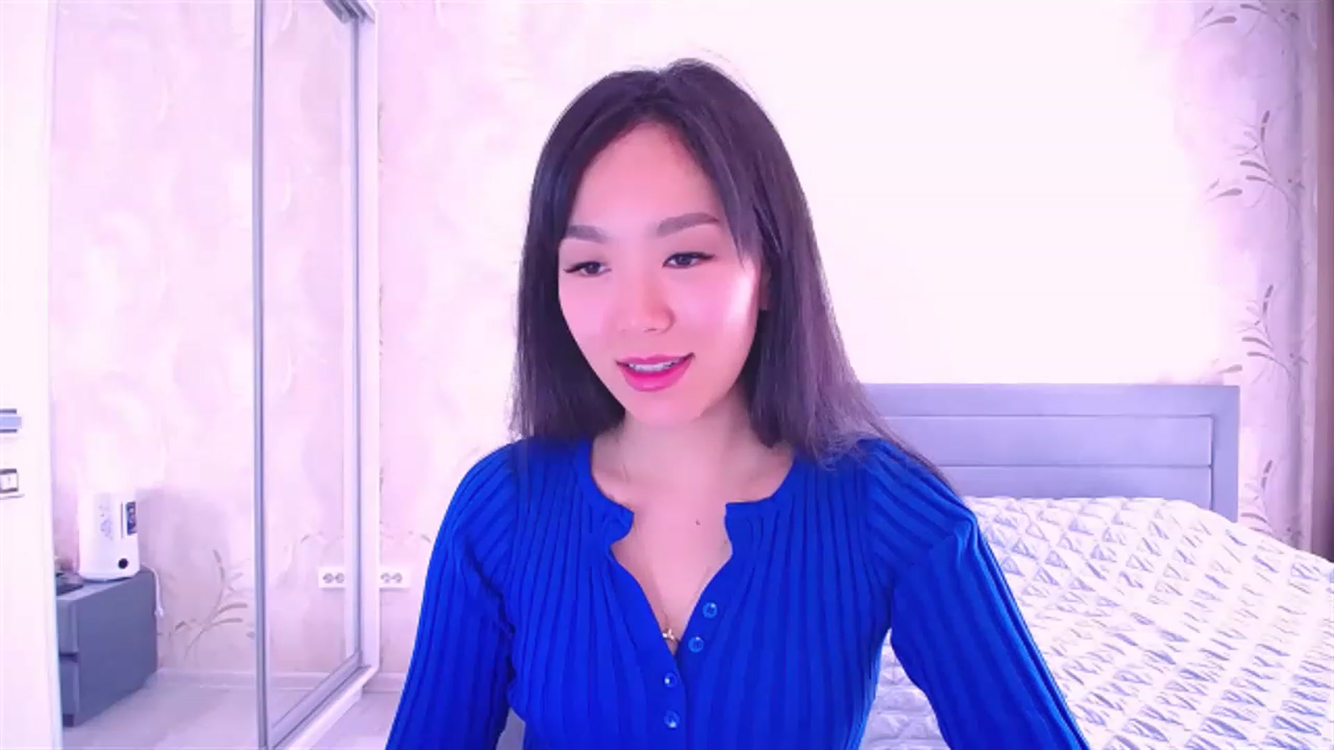Gallery image thumbnail from AlwayssSmile's myfreecams stream on, 06/12/2023, 06:16 image 15 of 20
