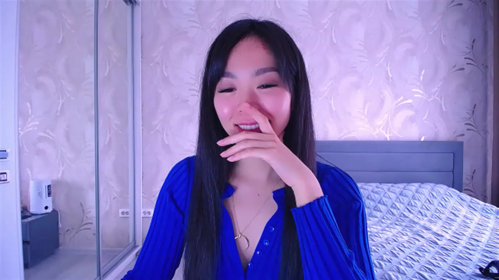 Gallery image thumbnail from AlwayssSmile's myfreecams stream on, 06/12/2023, 07:34 image 14 of 20