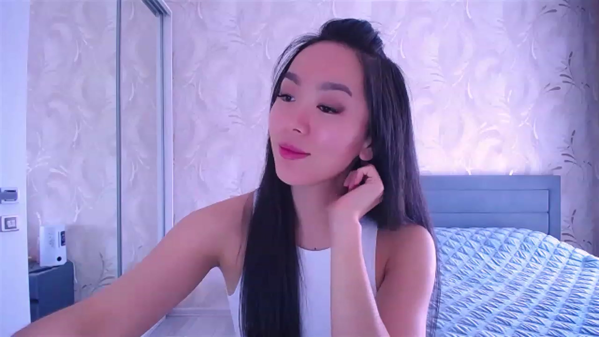Gallery image thumbnail from AlwayssSmile's myfreecams stream on, 06/13/2023, 05:36 image 19 of 20