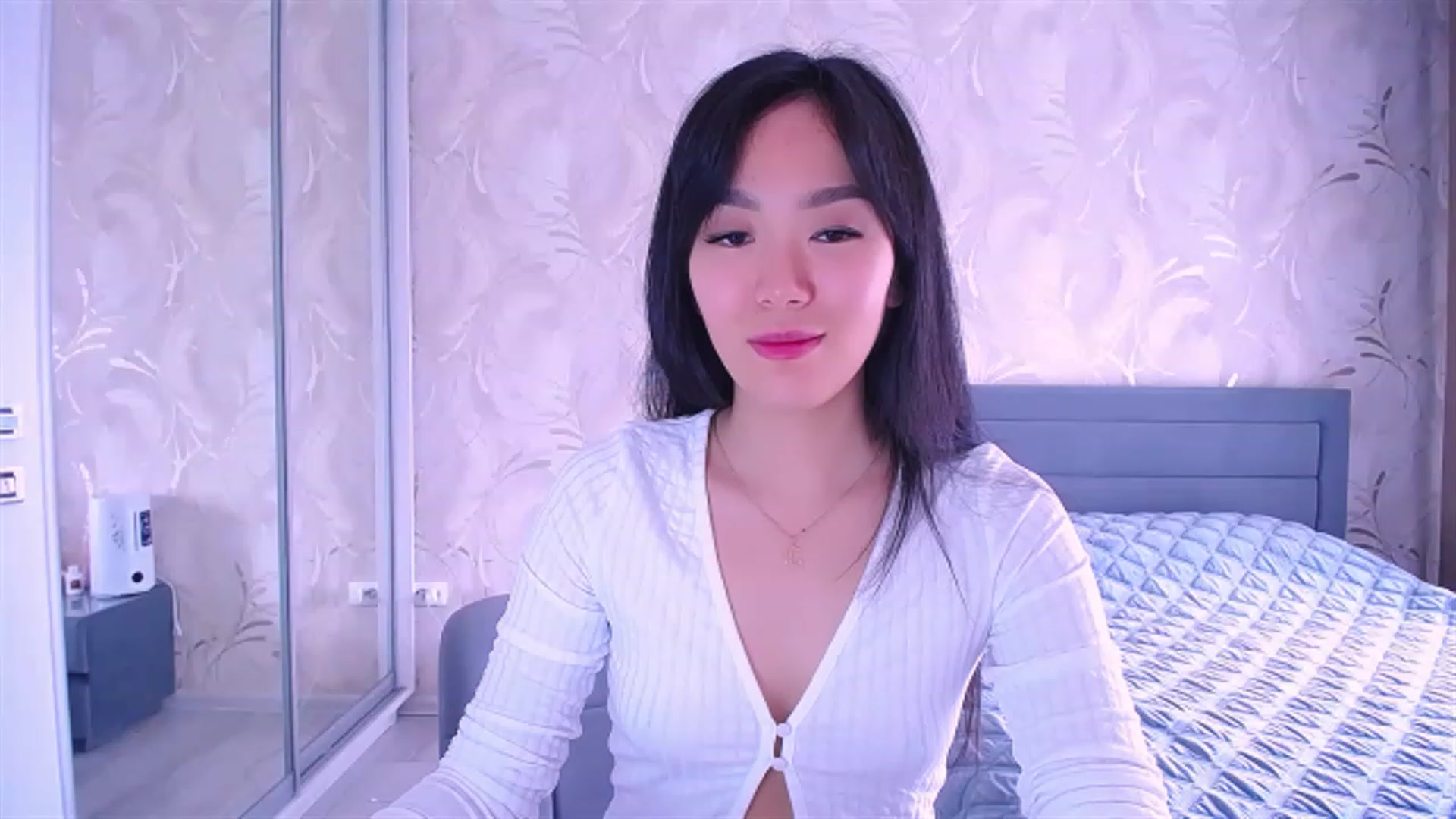 Gallery image thumbnail from AlwayssSmile's myfreecams stream on, 06/14/2023, 05:45 image 5 of 20