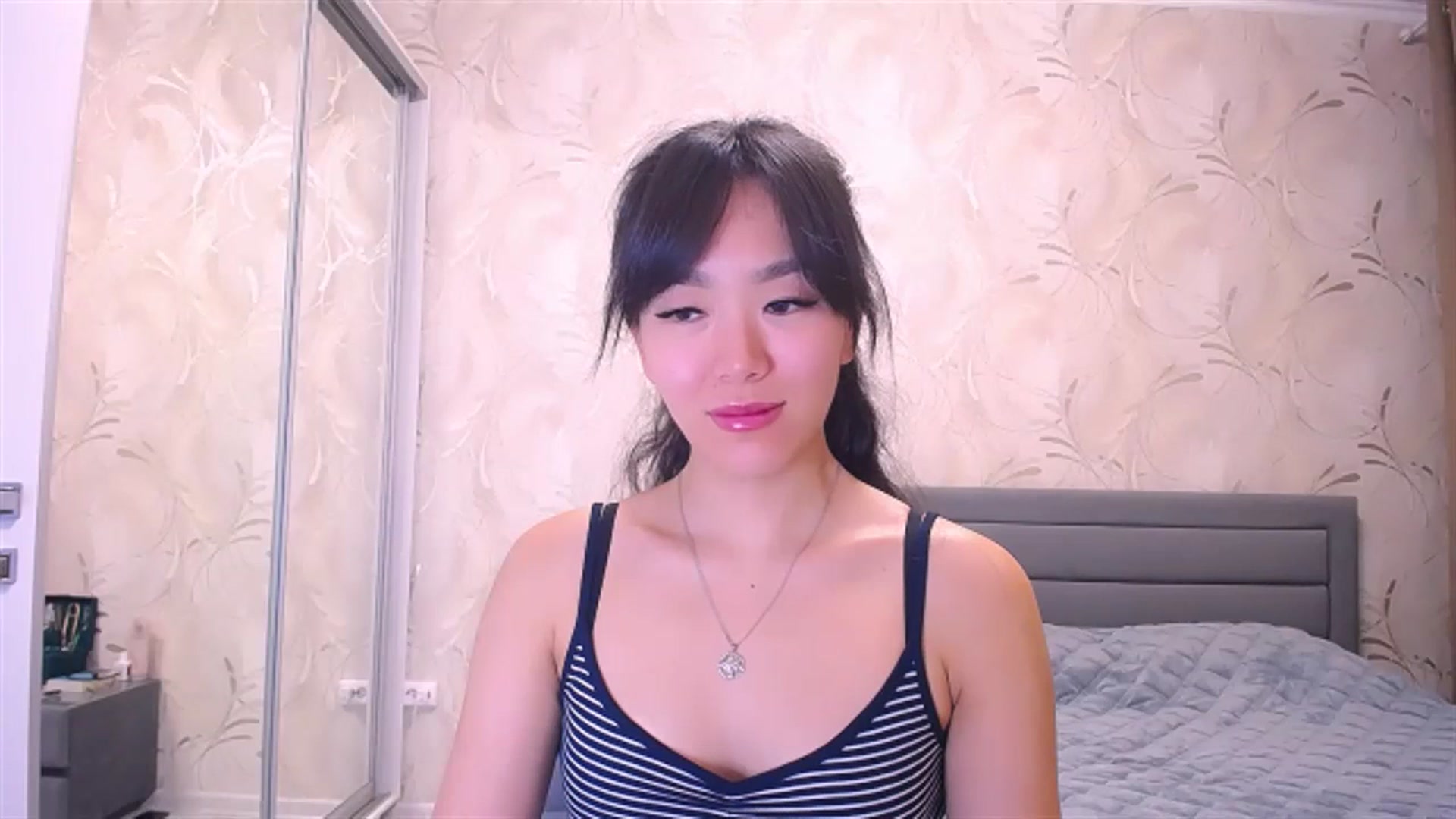Gallery image thumbnail from AlwayssSmile's myfreecams stream on, 07/19/2023, 21:26 image 9 of 20