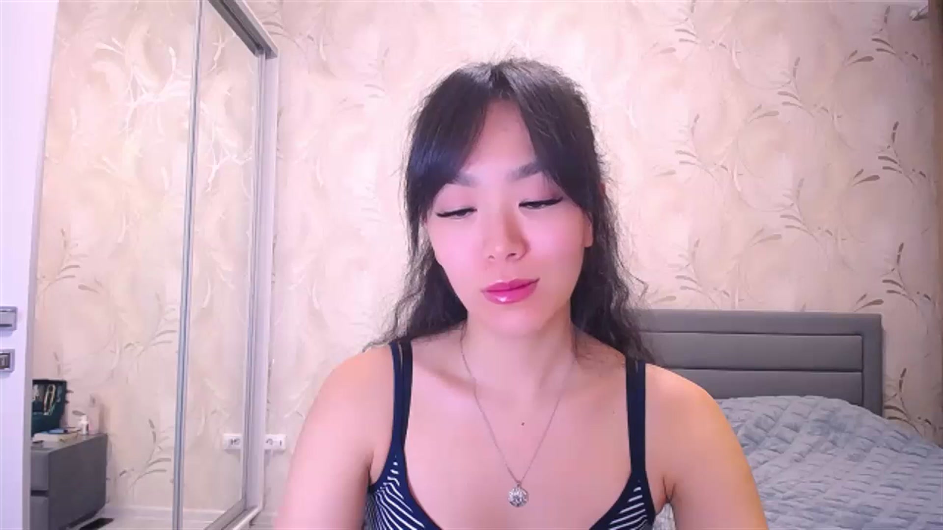 Gallery image thumbnail from AlwayssSmile's myfreecams stream on, 07/19/2023, 21:26 image 6 of 20