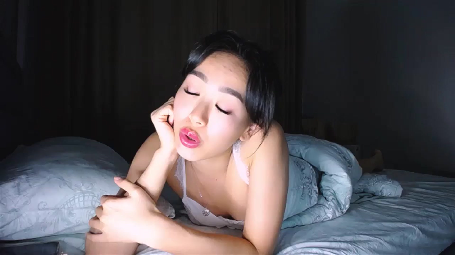 Gallery image thumbnail from AlwayssSmile's myfreecams stream on, 07/24/2023, 20:34 image 5 of 20