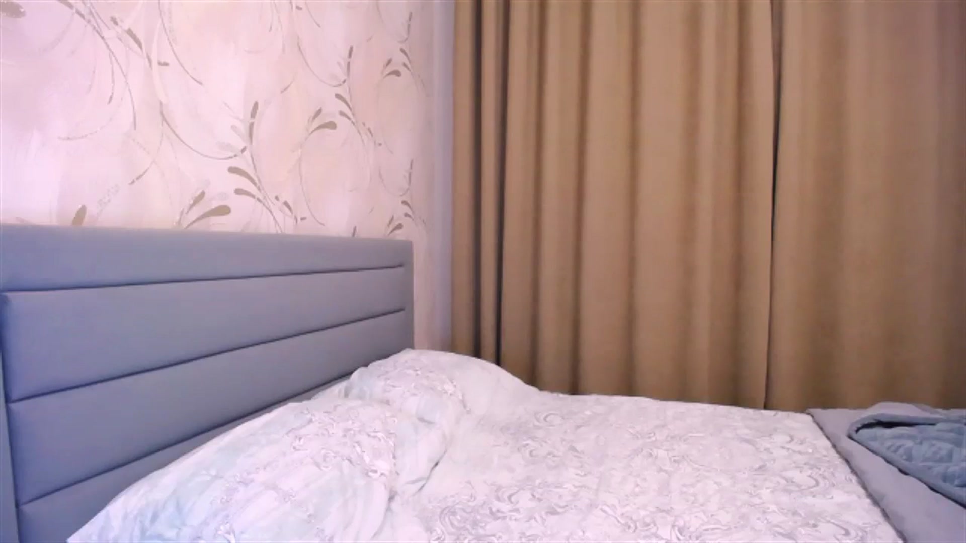 Gallery image thumbnail from AlwayssSmile's myfreecams stream on, 07/30/2023, 19:28 image 10 of 20