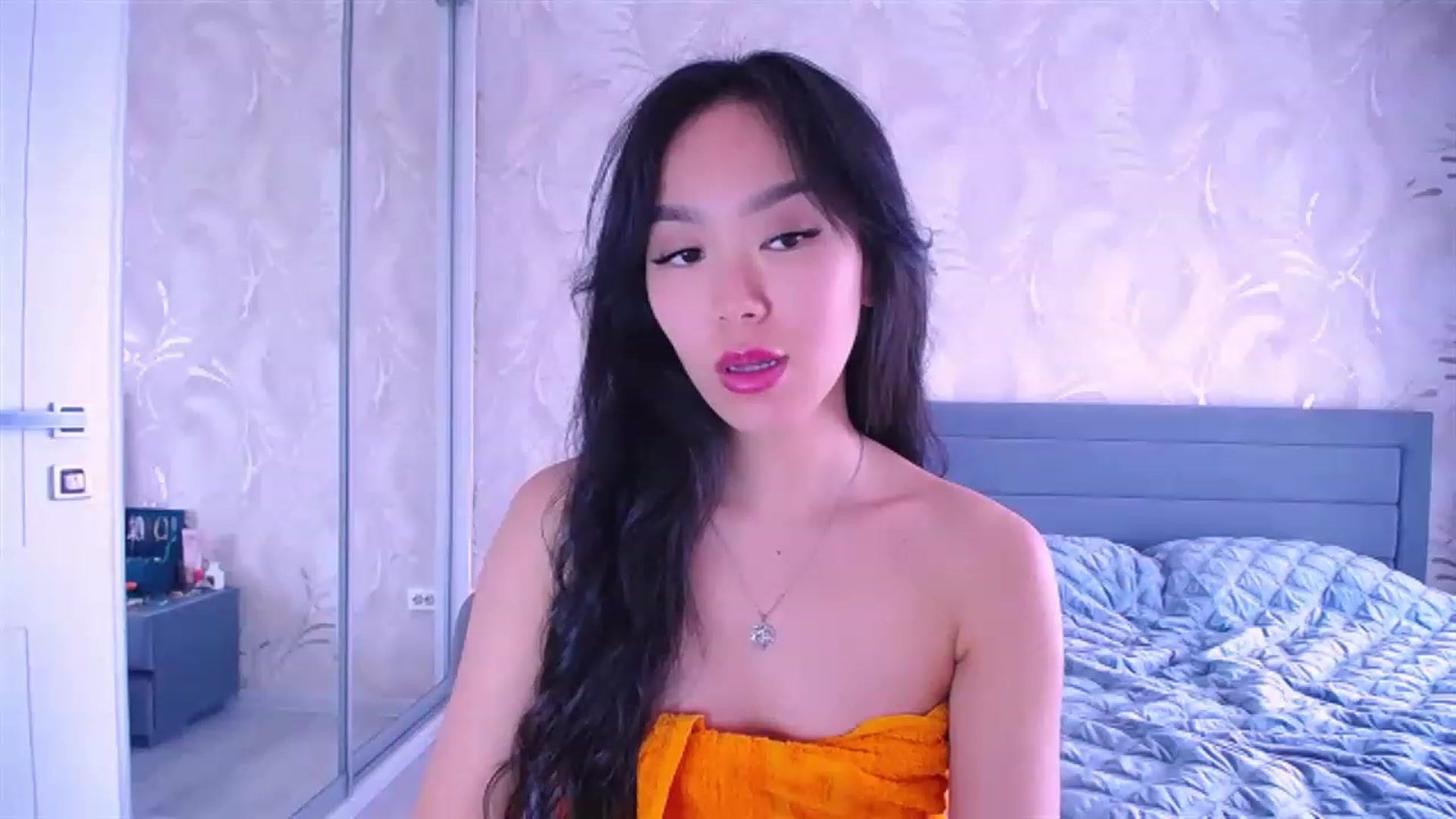 Gallery image thumbnail from AlwayssSmile's myfreecams stream on, 08/04/2023, 07:54 image 9 of 20