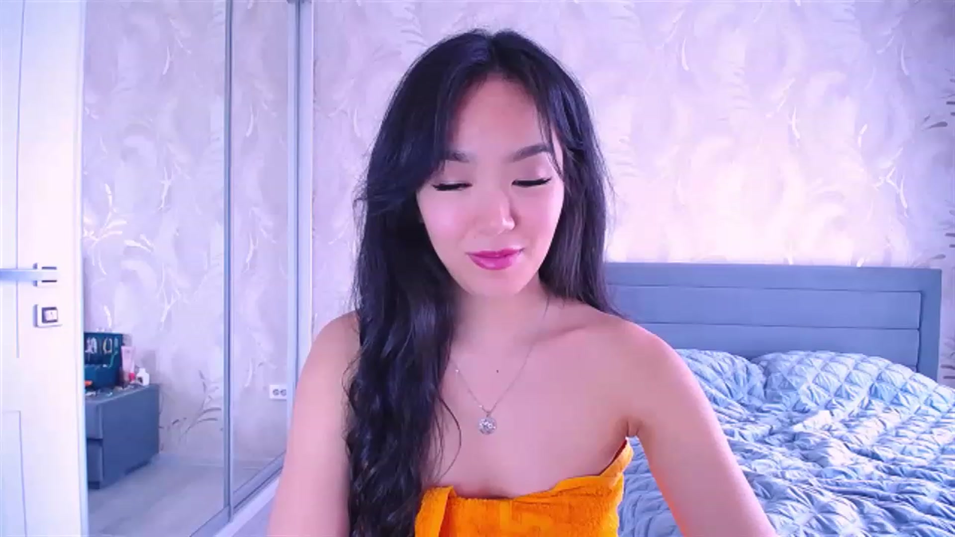Gallery image thumbnail from AlwayssSmile's myfreecams stream on, 08/04/2023, 07:54 image 10 of 20