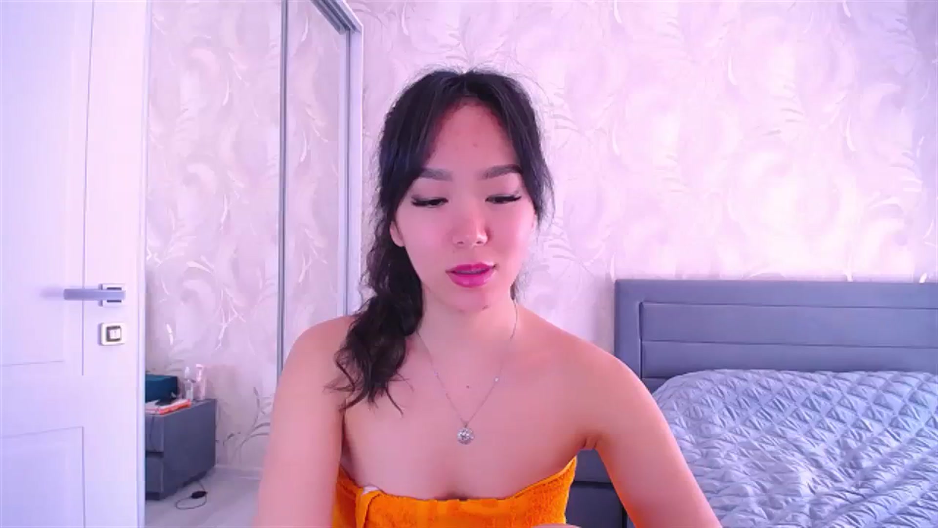 Gallery image thumbnail from AlwayssSmile's myfreecams stream on, 08/16/2023, 05:55 image 18 of 20