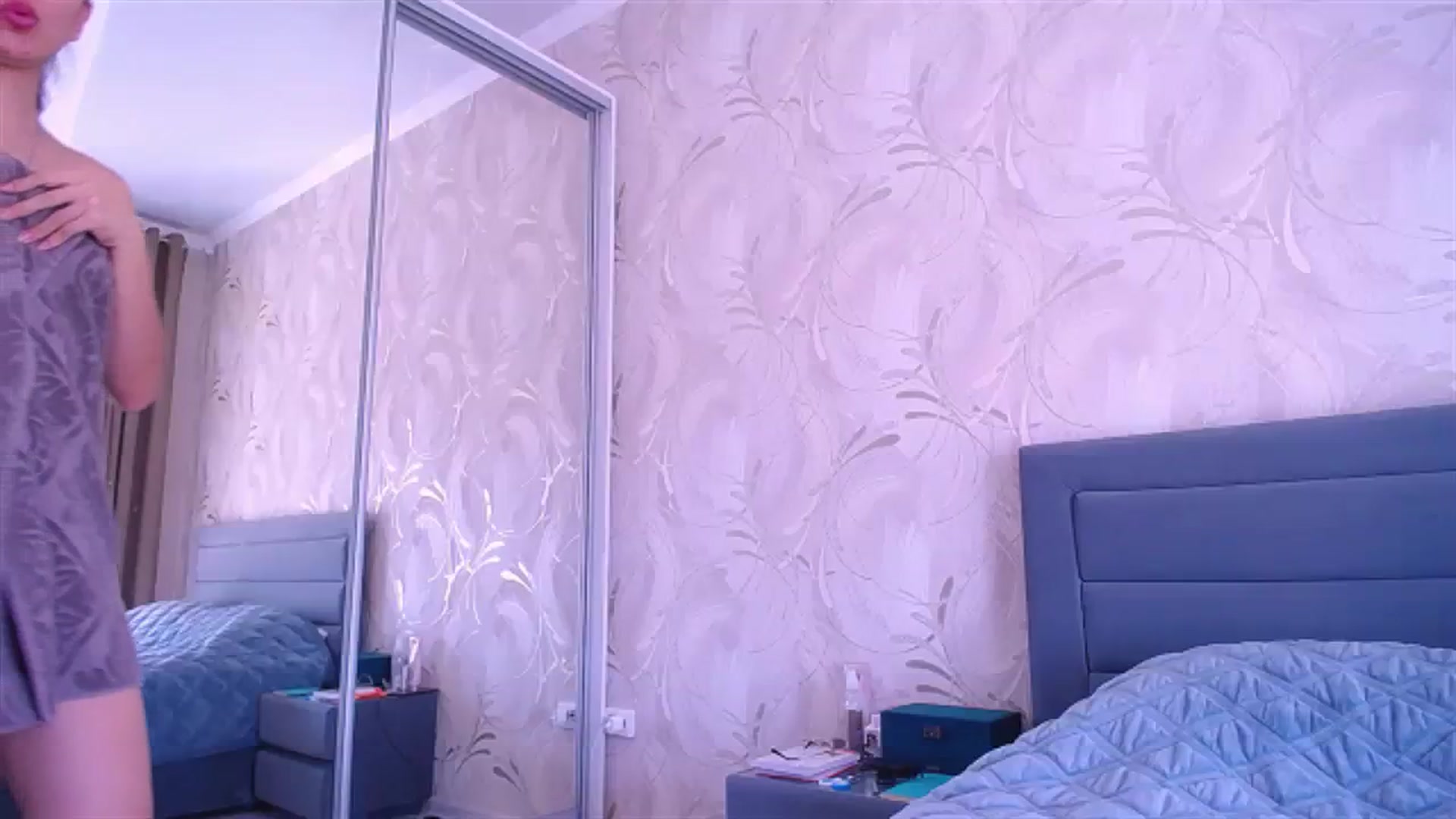 Gallery image thumbnail from AlwayssSmile's myfreecams stream on, 08/18/2023, 06:36 image 15 of 20