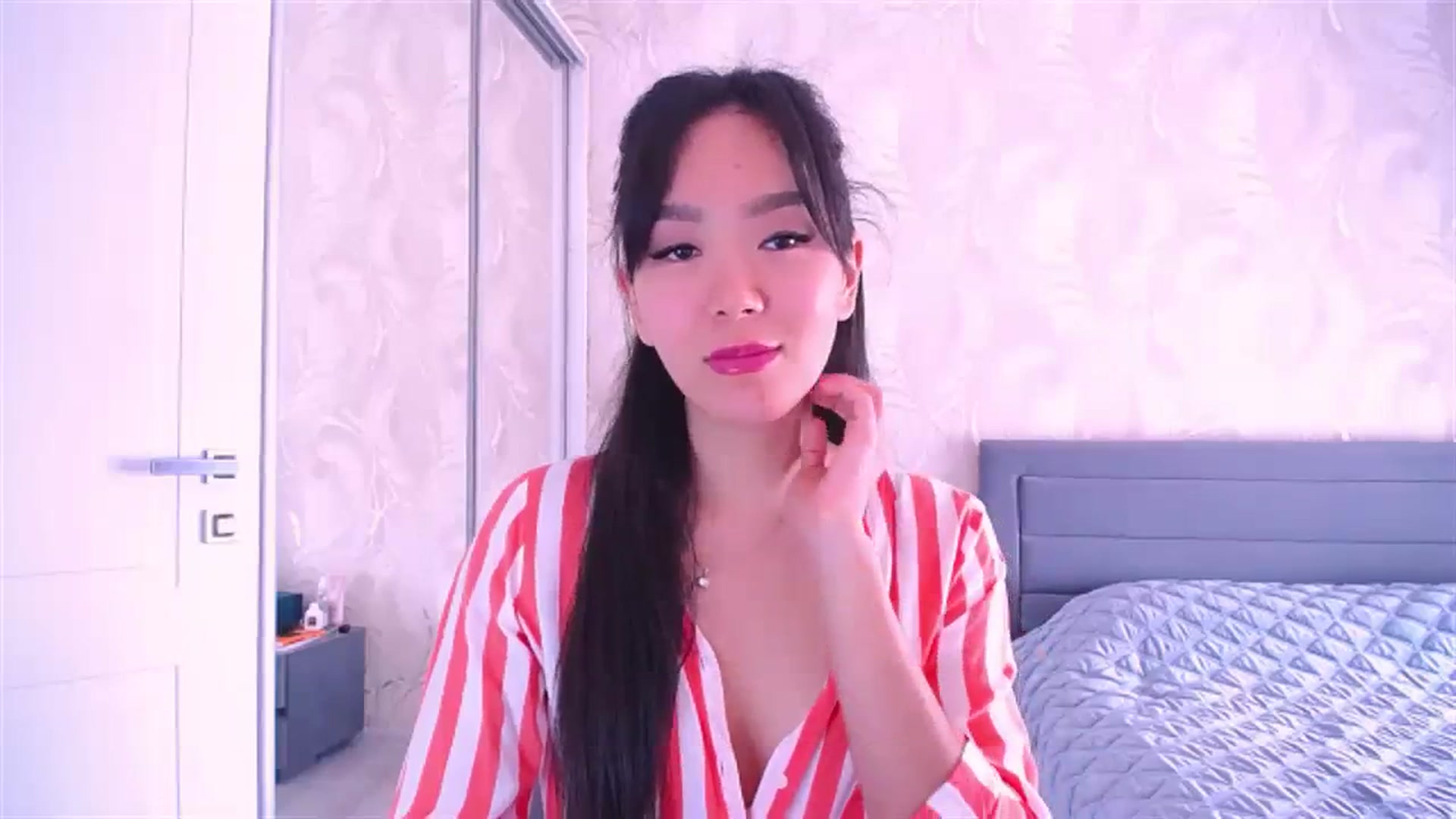 Gallery image thumbnail from AlwayssSmile's myfreecams stream on, 08/22/2023, 06:44 image 2 of 20
