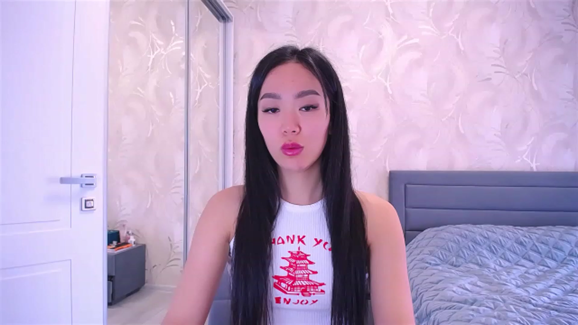 Gallery image thumbnail from AlwayssSmile's myfreecams stream on, 08/27/2023, 07:28 image 14 of 20