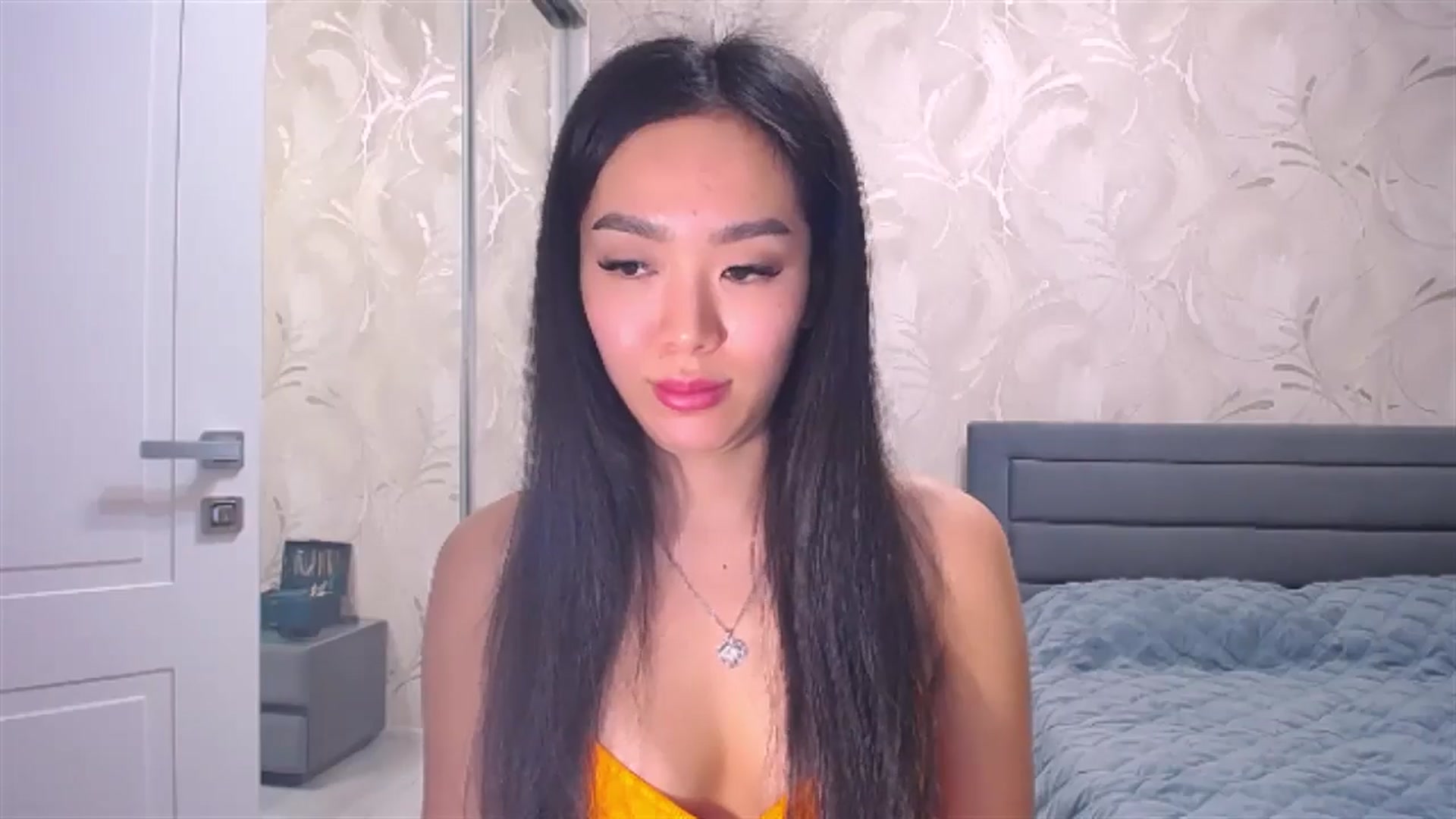 Gallery image thumbnail from AlwayssSmile's myfreecams stream on, 05/26/2024, 19:41 image 4 of 20
