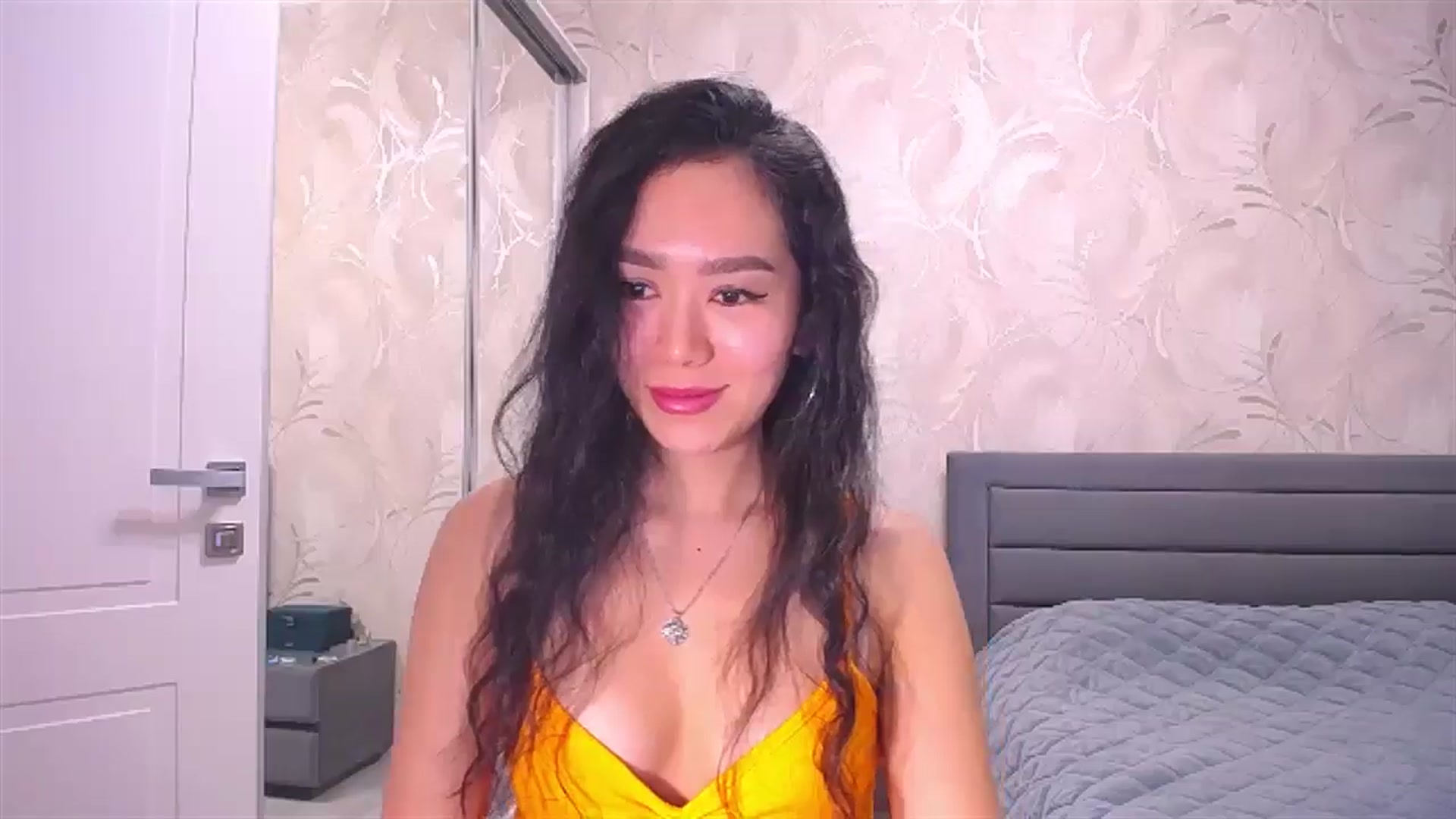 Gallery image thumbnail from AlwayssSmile's myfreecams stream on, 07/01/2024, 24:50 image 15 of 20