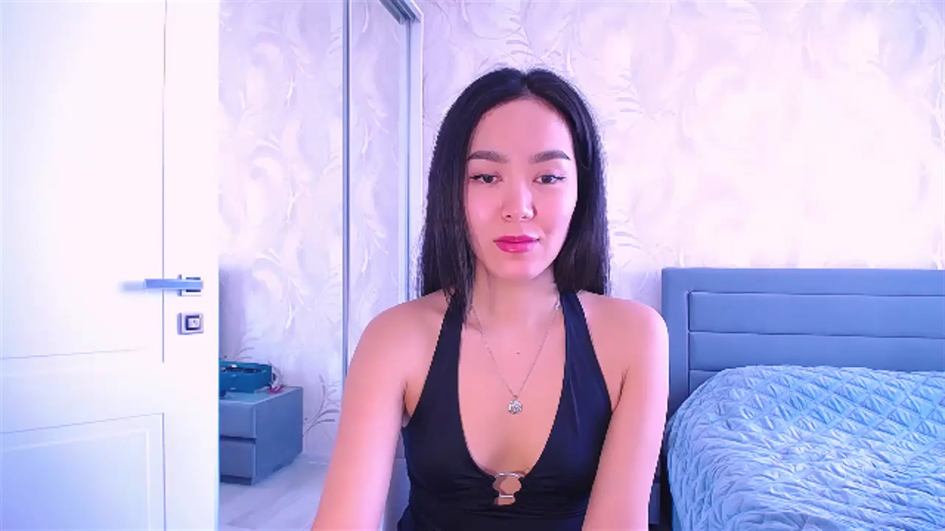 Gallery image thumbnail from AlwayssSmile's myfreecams stream on, 07/11/2024, 07:34 image 17 of 20