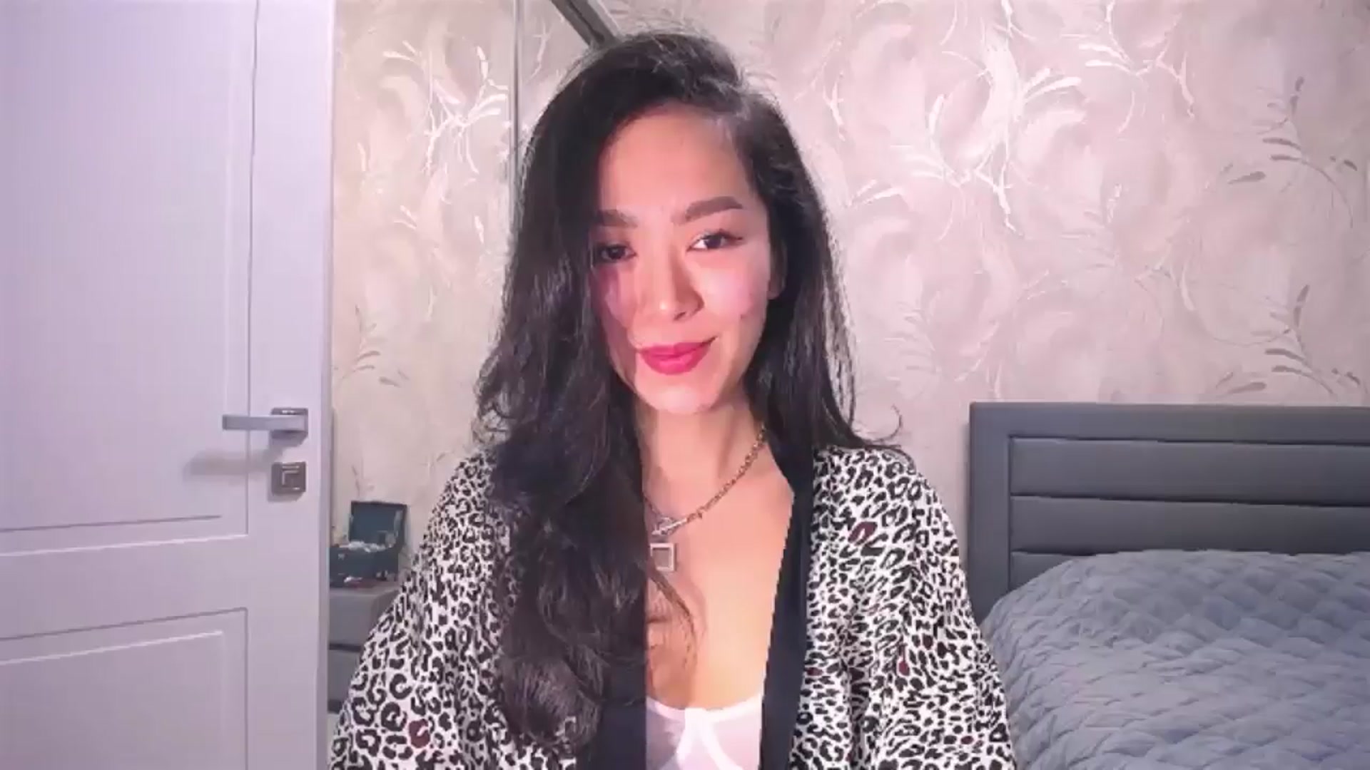 Gallery image thumbnail from AlwayssSmile's myfreecams stream on, 07/23/2024, 17:21 image 3 of 20