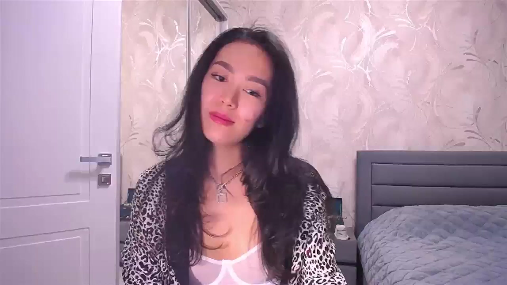 Gallery image thumbnail from AlwayssSmile's myfreecams stream on, 07/23/2024, 19:42 image 15 of 20