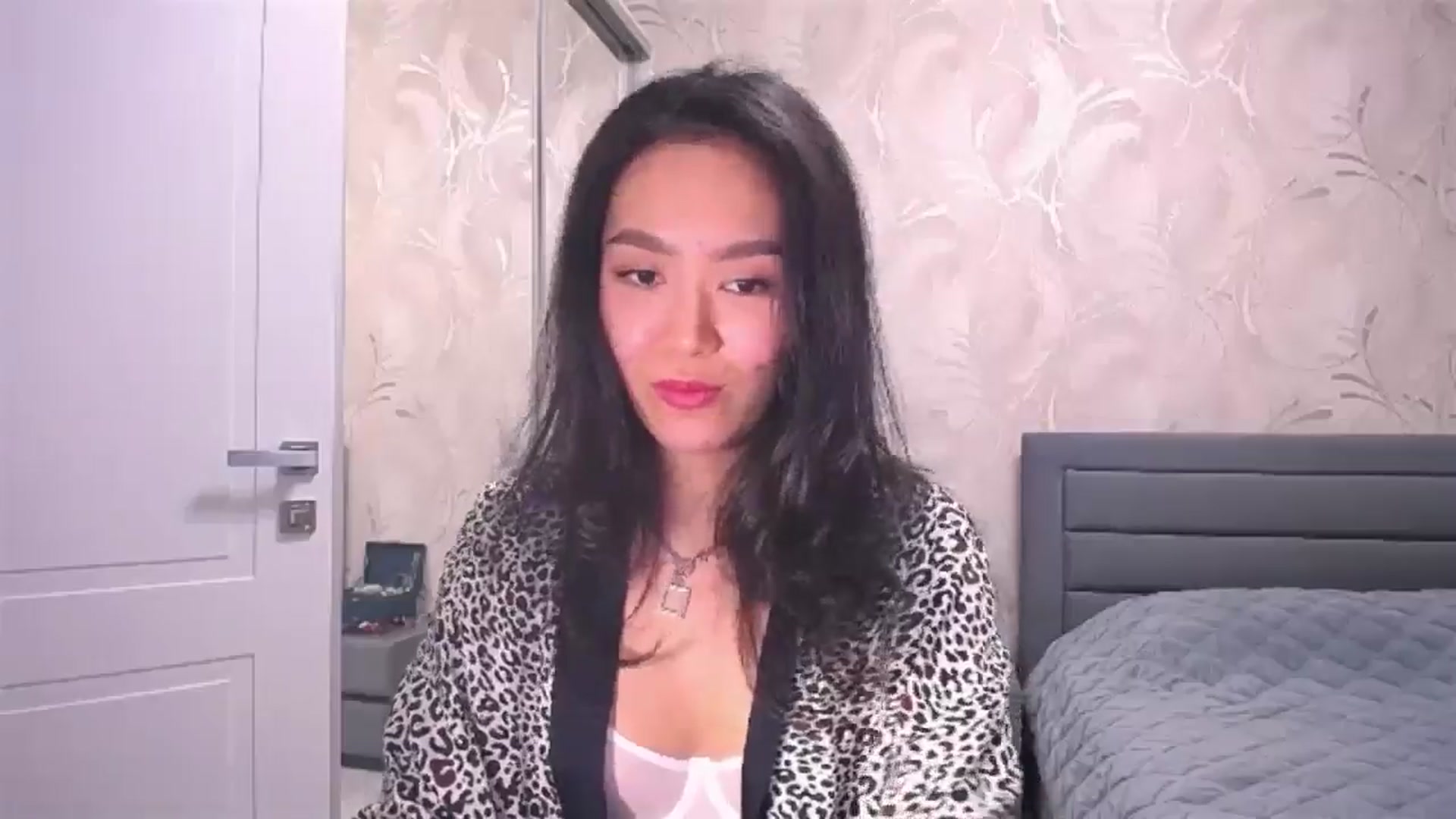 Gallery image thumbnail from AlwayssSmile's myfreecams stream on, 07/23/2024, 21:04 image 19 of 20
