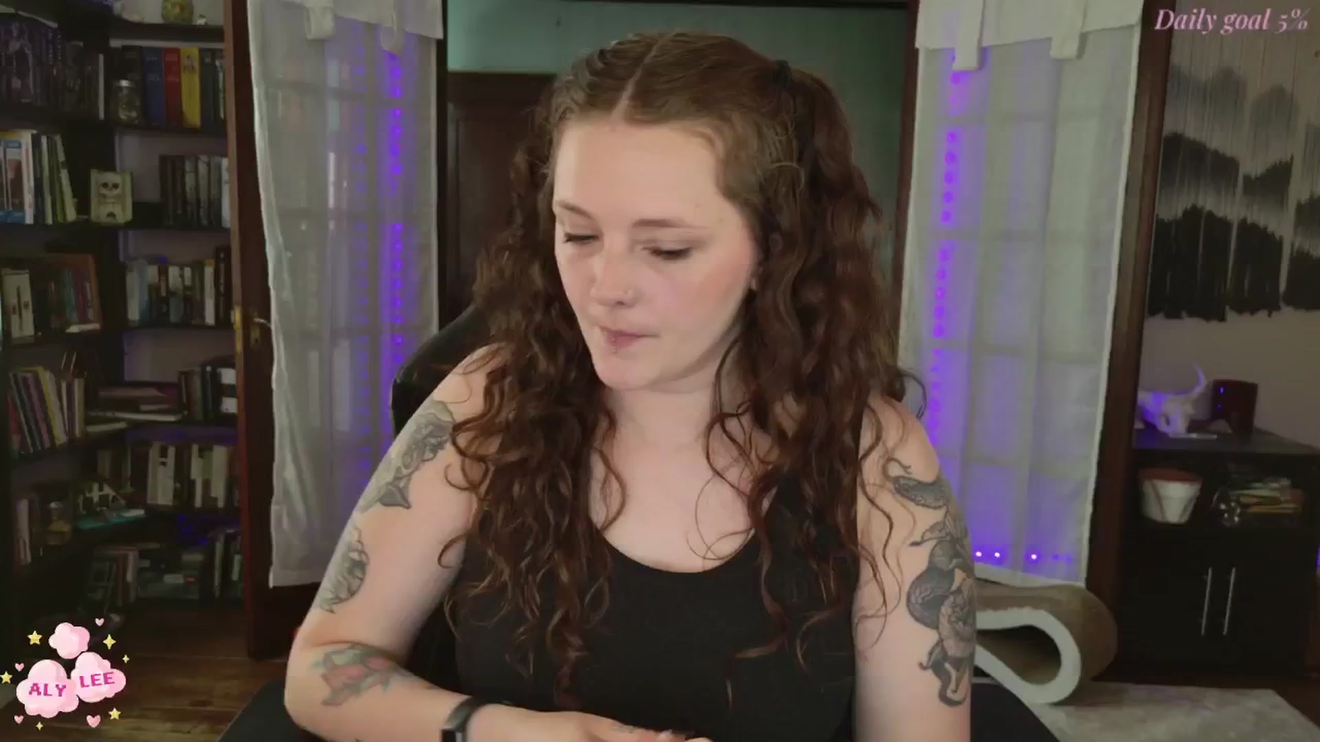 Gallery image thumbnail from AlyLee_'s myfreecams stream on, 06/15/2025, 15:17 image 11 of 20