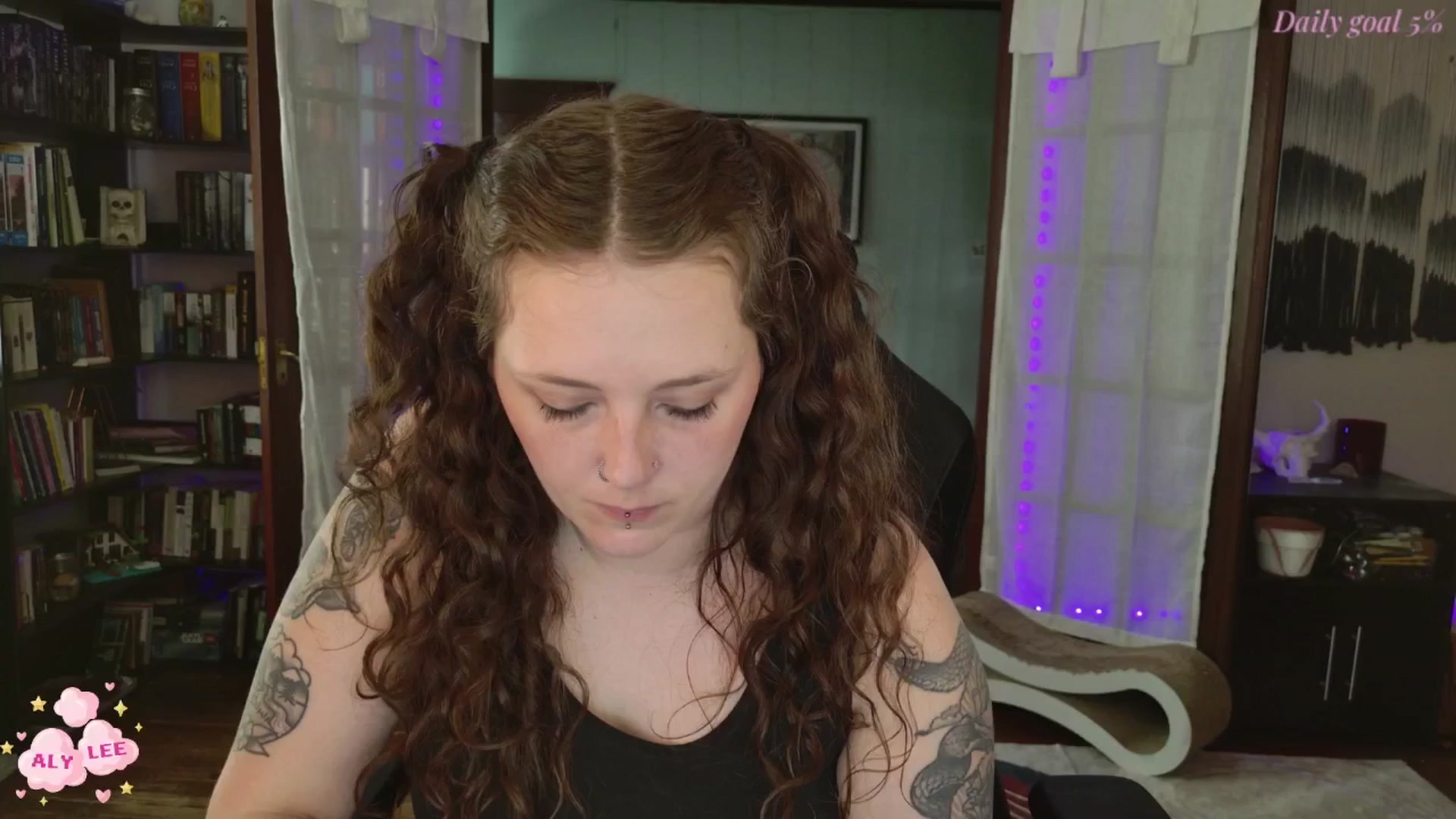 Gallery image thumbnail from AlyLee_'s myfreecams stream on, 06/15/2025, 15:17 image 15 of 20