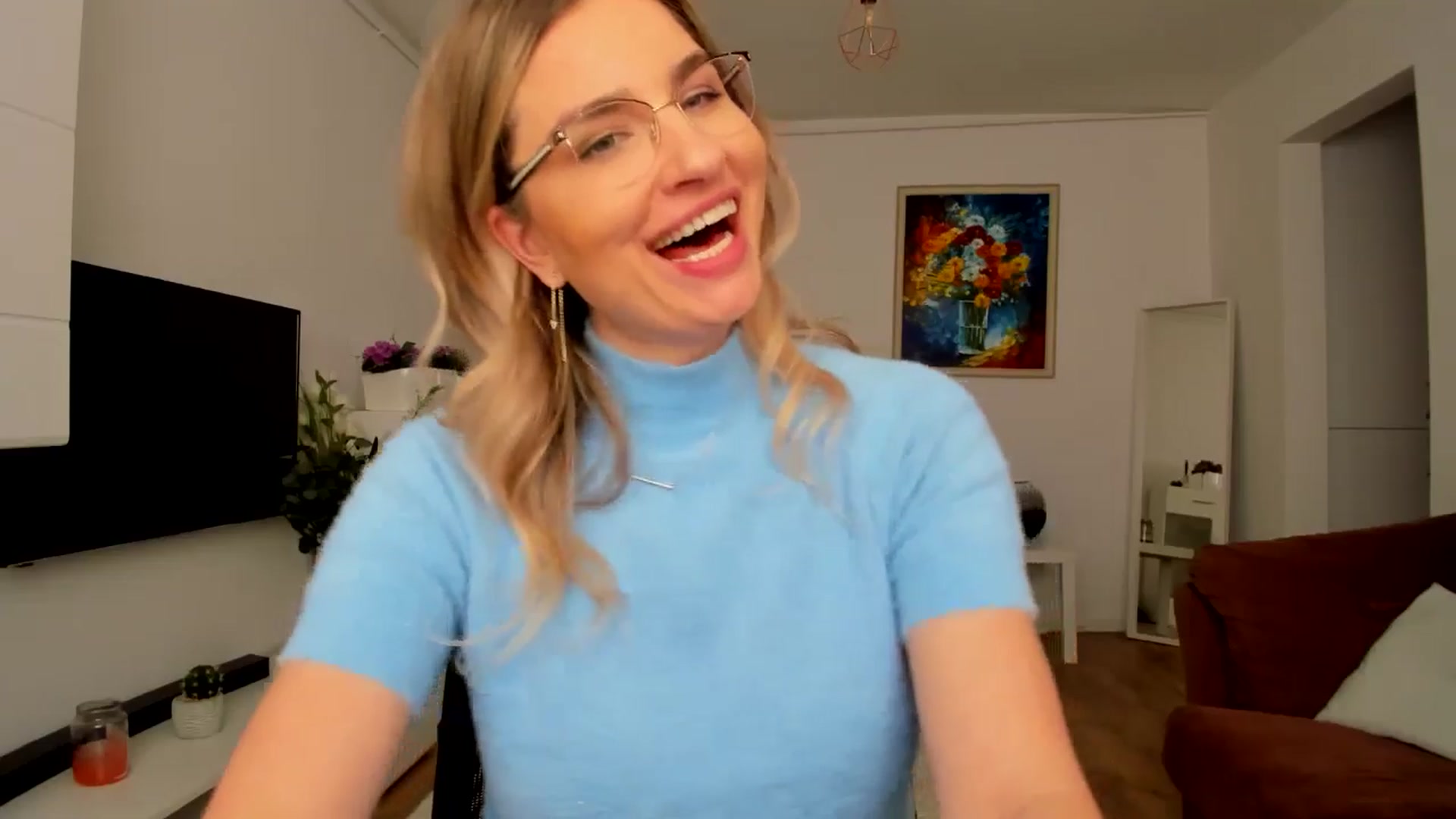 Gallery image thumbnail from AlyMiss's myfreecams stream on, 04/01/2025, 13:14 image 8 of 20