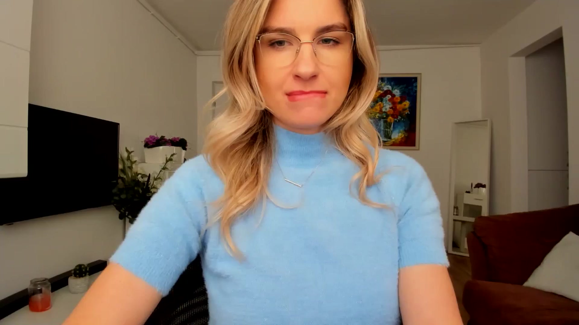 Gallery image thumbnail from AlyMiss's myfreecams stream on, 04/01/2025, 13:14 image 10 of 20