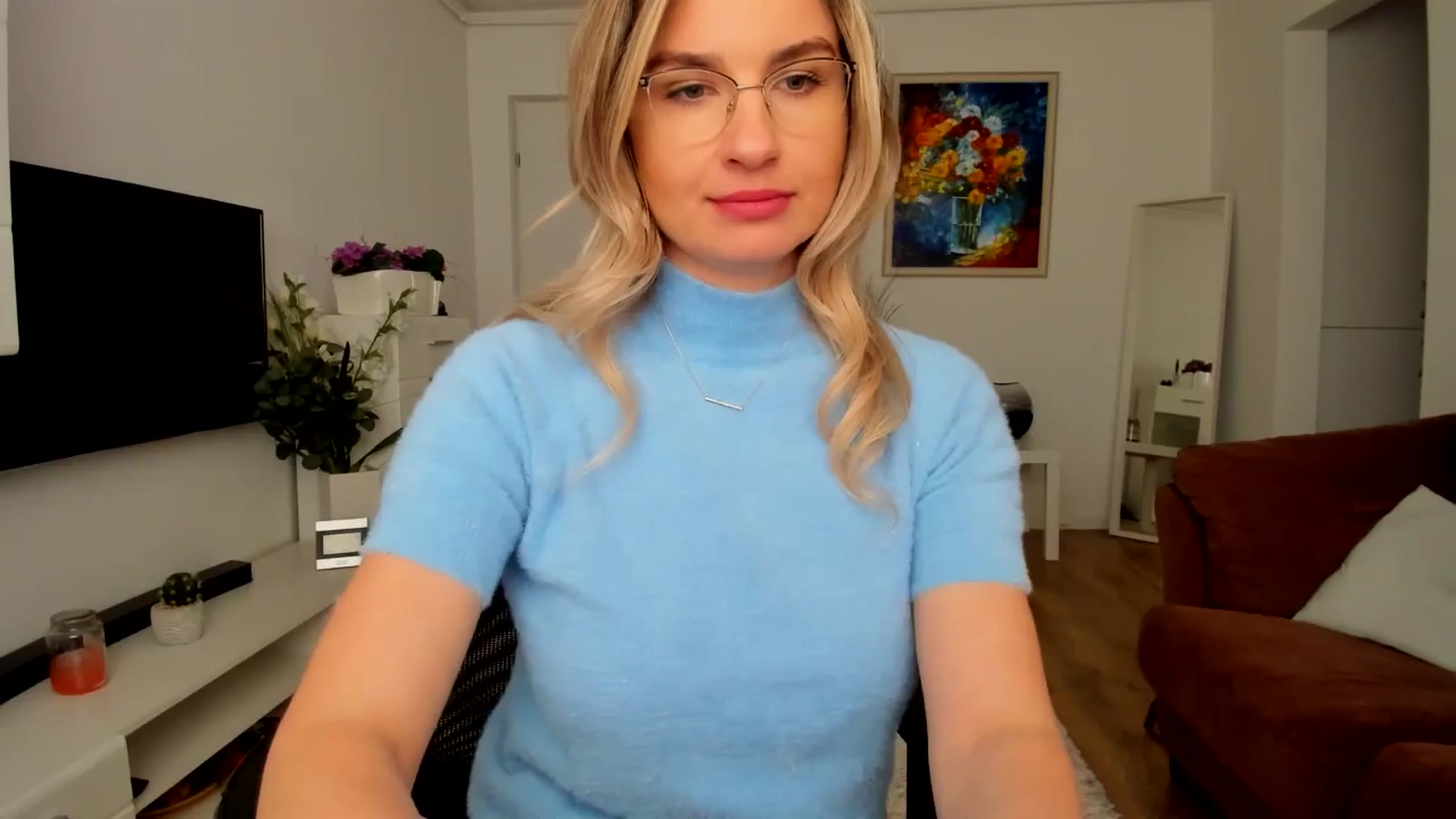 Gallery image thumbnail from AlyMiss's myfreecams stream on, 04/01/2025, 13:14 image 19 of 20