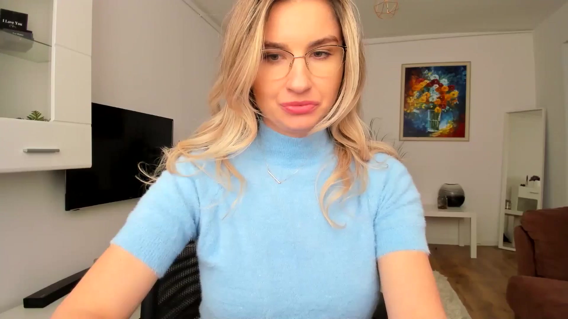 Gallery image thumbnail from AlyMiss's myfreecams stream on, 04/01/2025, 13:14 image 3 of 20