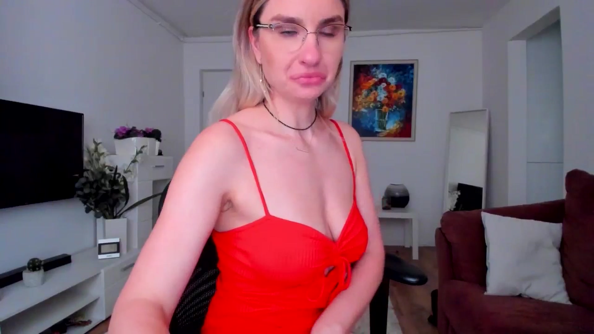 Gallery image thumbnail from AlyMiss's myfreecams stream on, 04/04/2025, 16:46 image 2 of 20