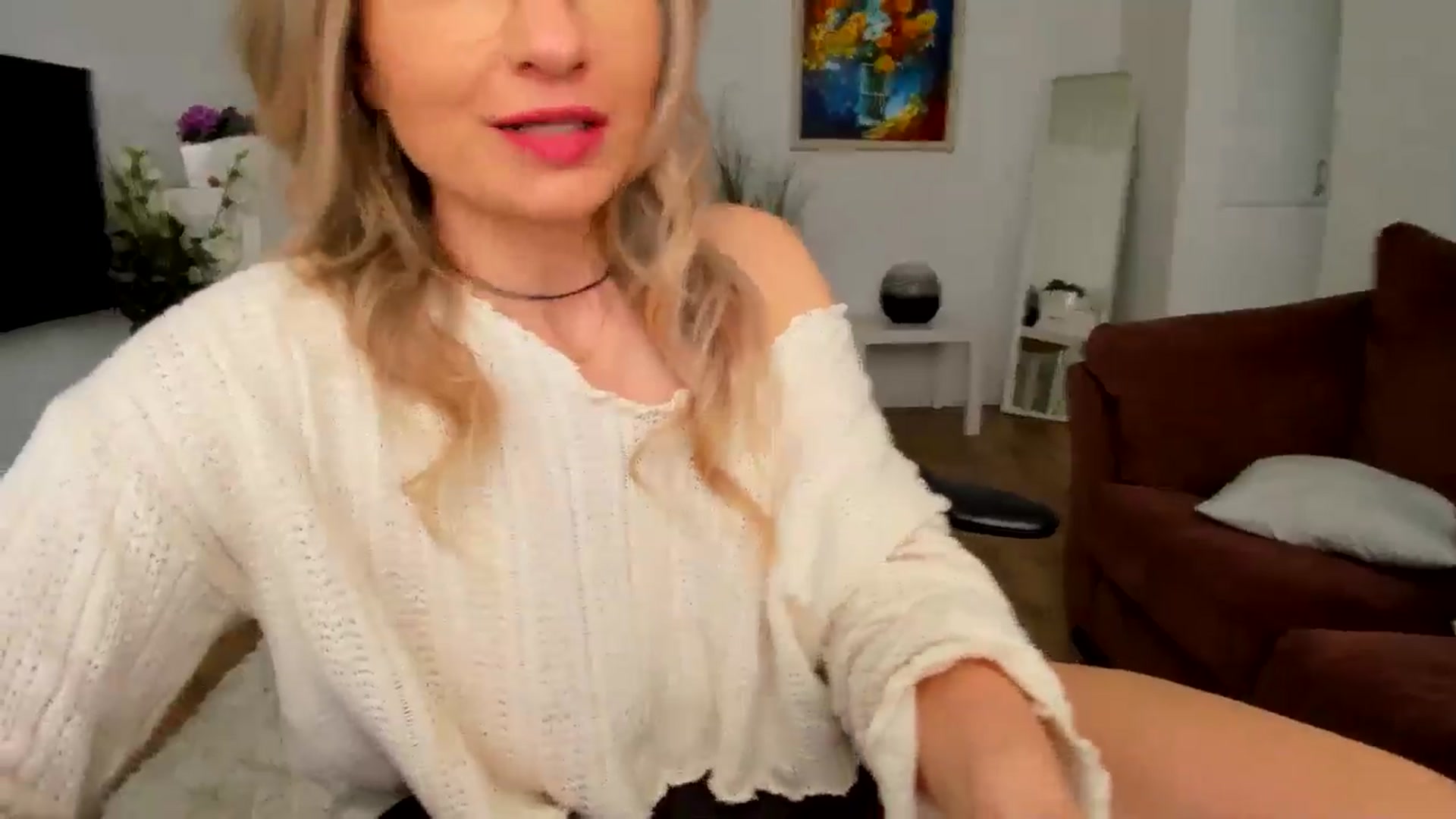 Gallery image thumbnail from AlyMiss's myfreecams stream on, 04/09/2025, 10:34 image 14 of 20