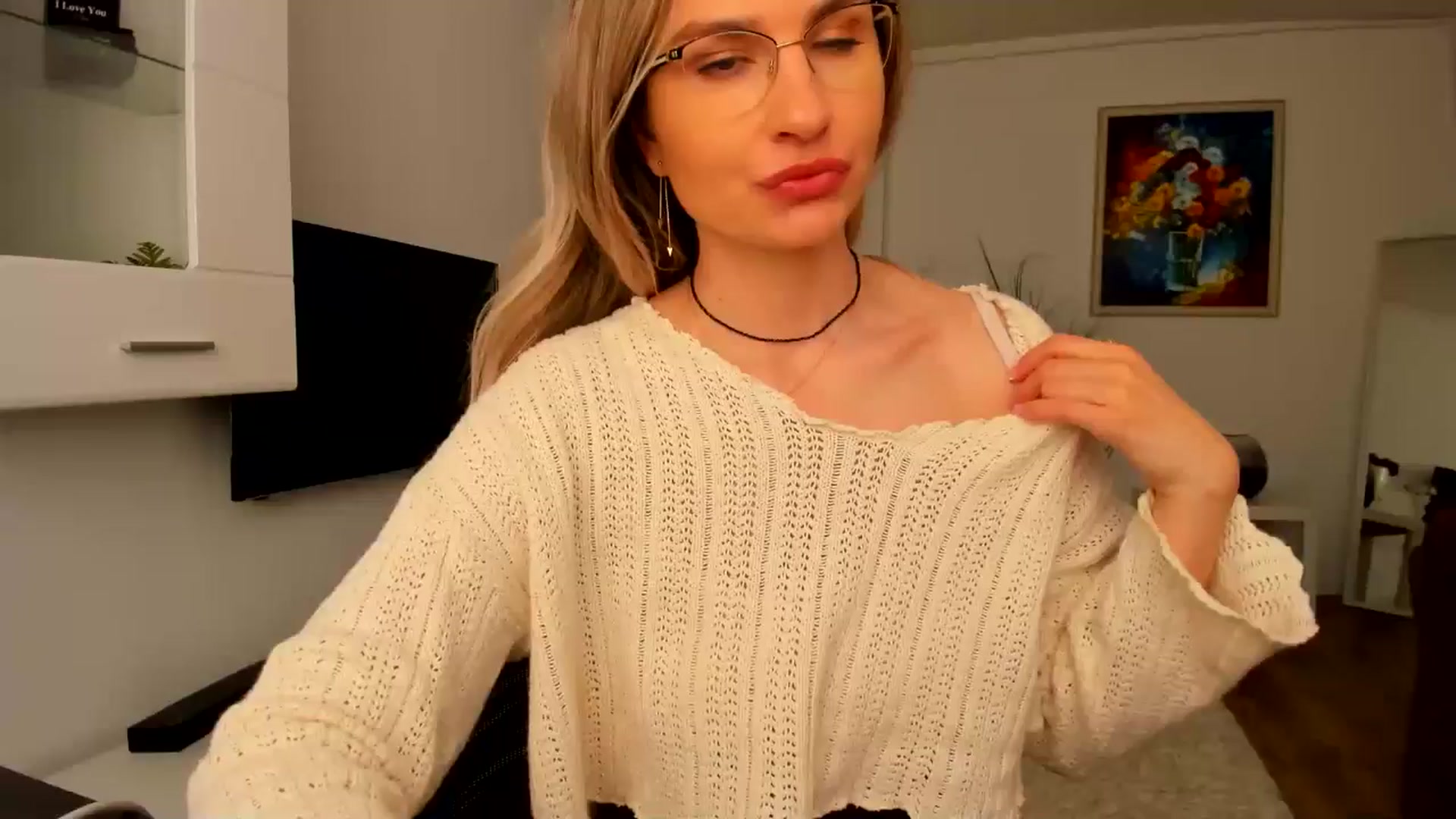 Gallery image thumbnail from AlyMiss's myfreecams stream on, 04/09/2025, 12:13 image 1 of 20