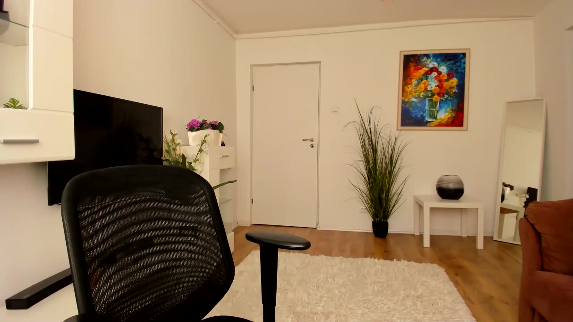 Gallery image thumbnail from AlyMiss's myfreecams stream on, 04/09/2025, 12:53 image 5 of 20