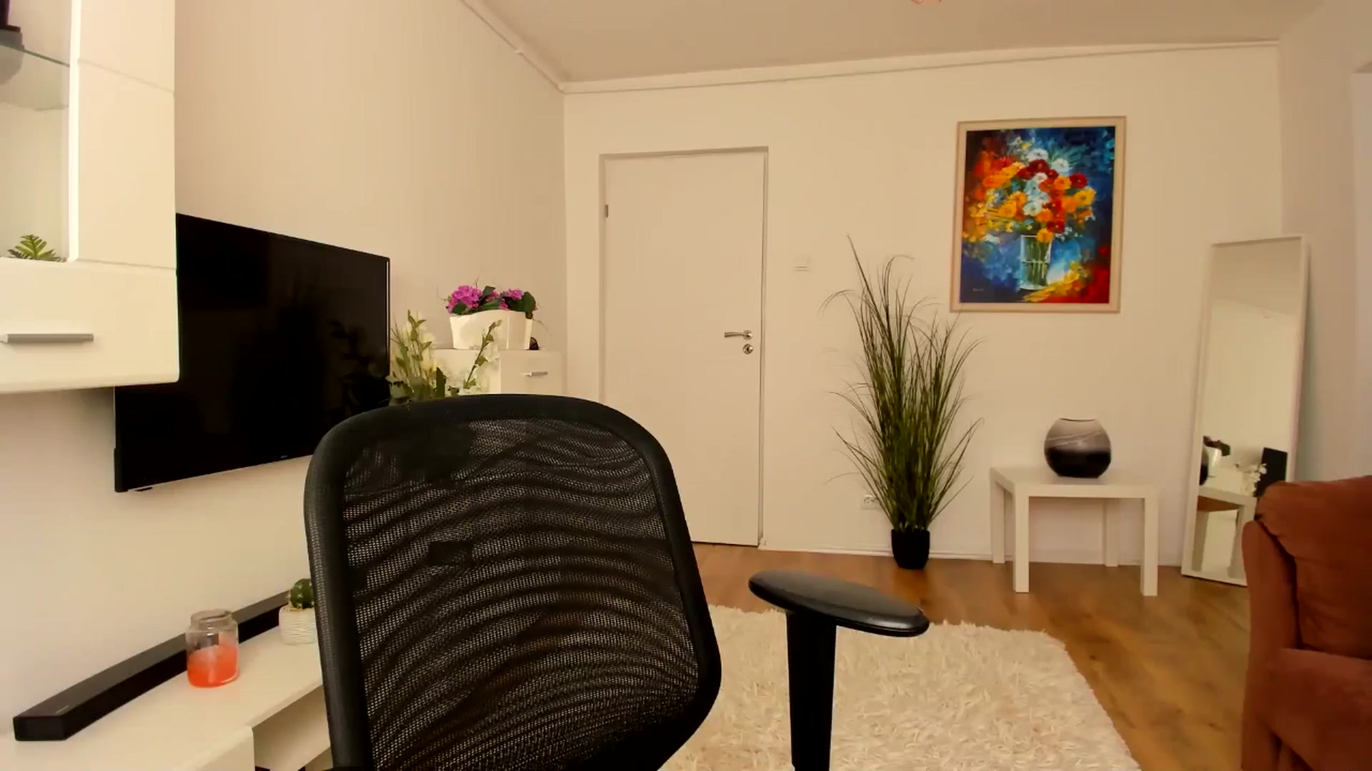 Gallery image thumbnail from AlyMiss's myfreecams stream on, 04/09/2025, 12:53 image 2 of 20