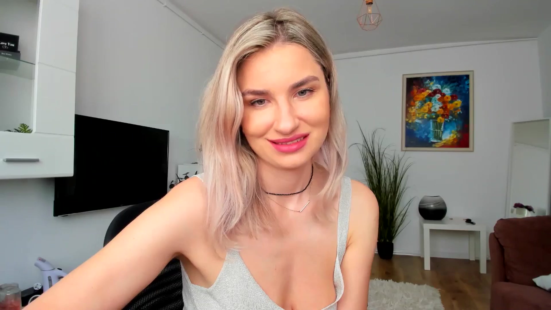 Gallery image thumbnail from AlyMiss's myfreecams stream on, 05/26/2025, 12:21 image 6 of 20