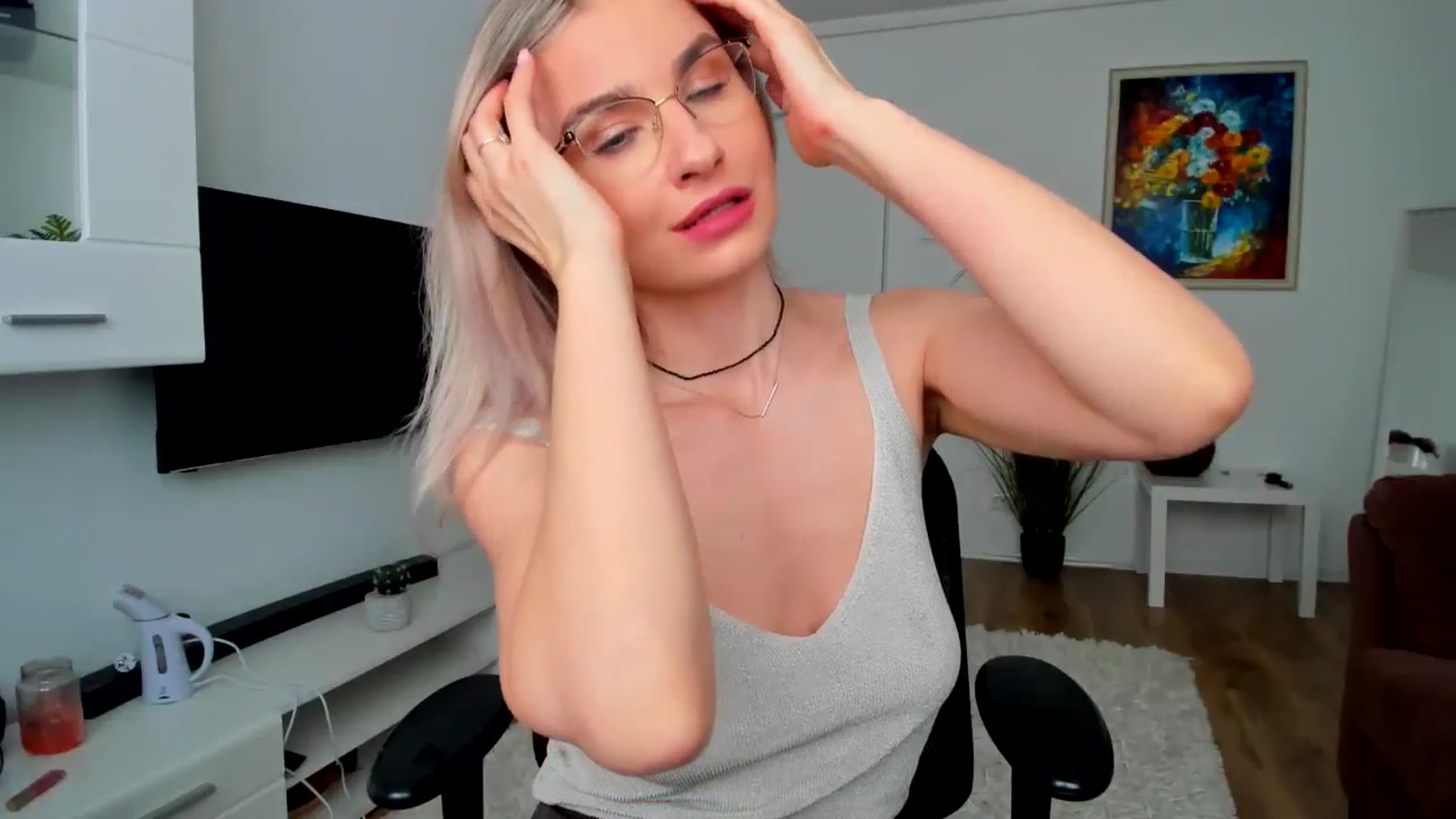 Gallery image thumbnail from AlyMiss's myfreecams stream on, 05/26/2025, 12:52 image 10 of 20