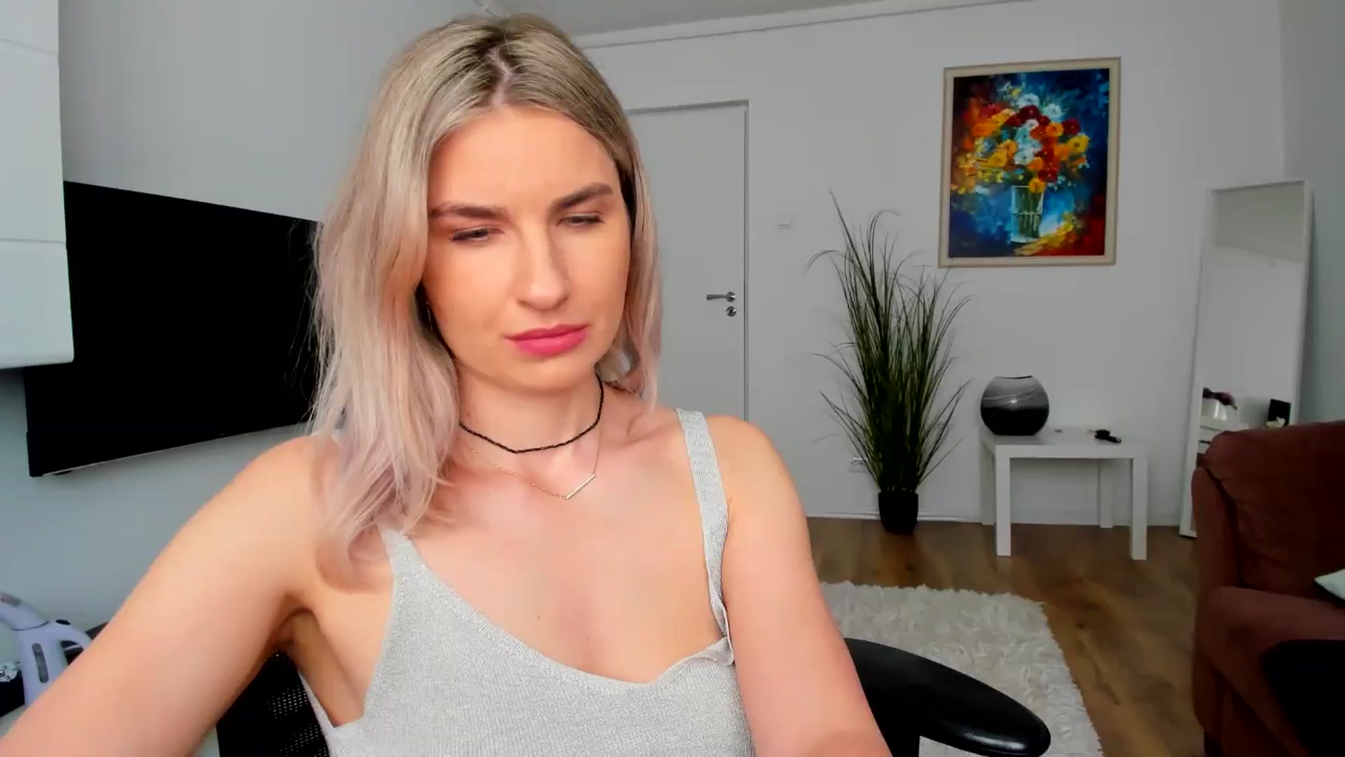 Gallery image thumbnail from AlyMiss's myfreecams stream on, 05/26/2025, 14:38 image 4 of 20