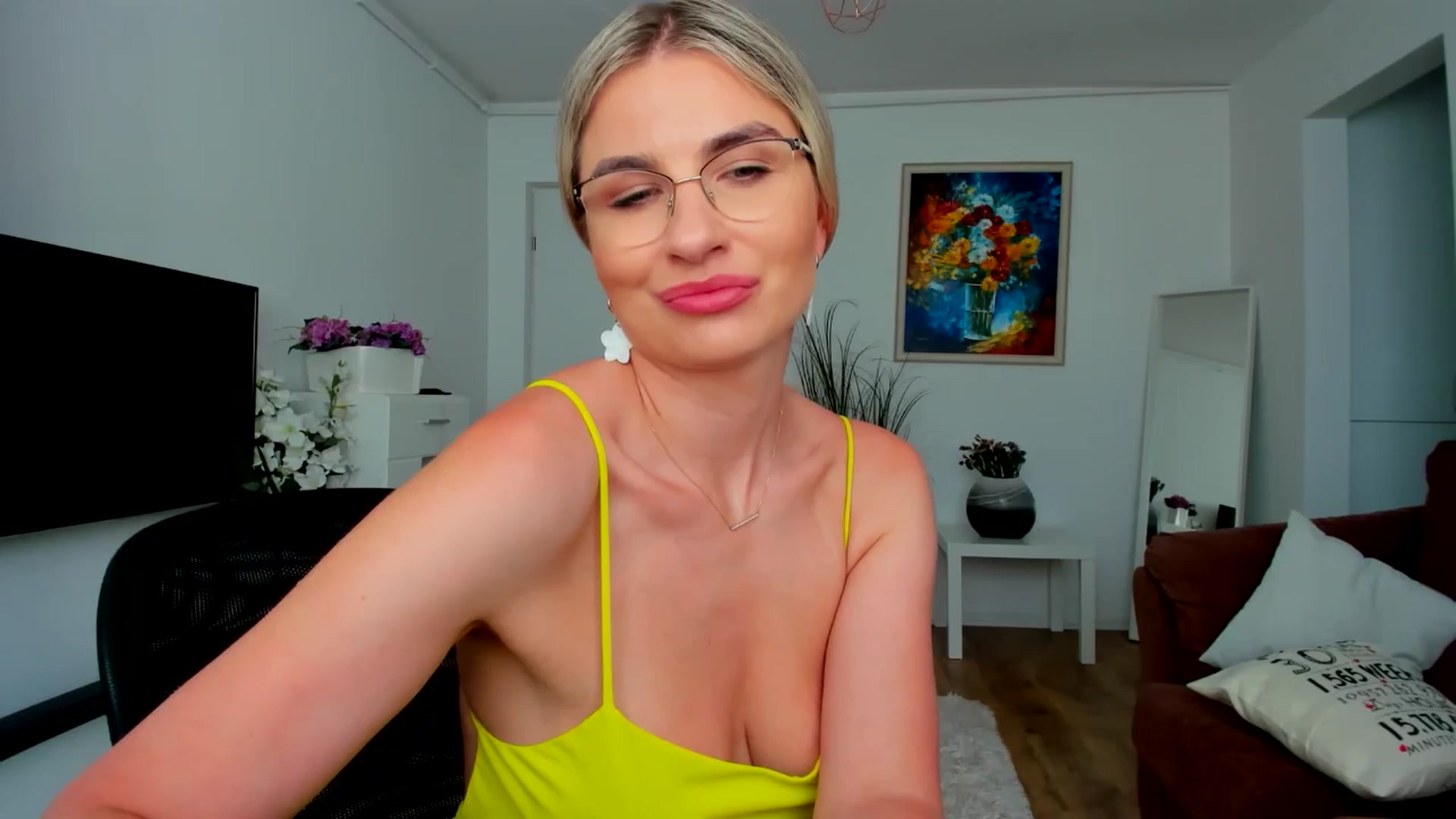 Gallery image thumbnail from AlyMiss's myfreecams stream on, 06/08/2025, 13:44 image 5 of 20
