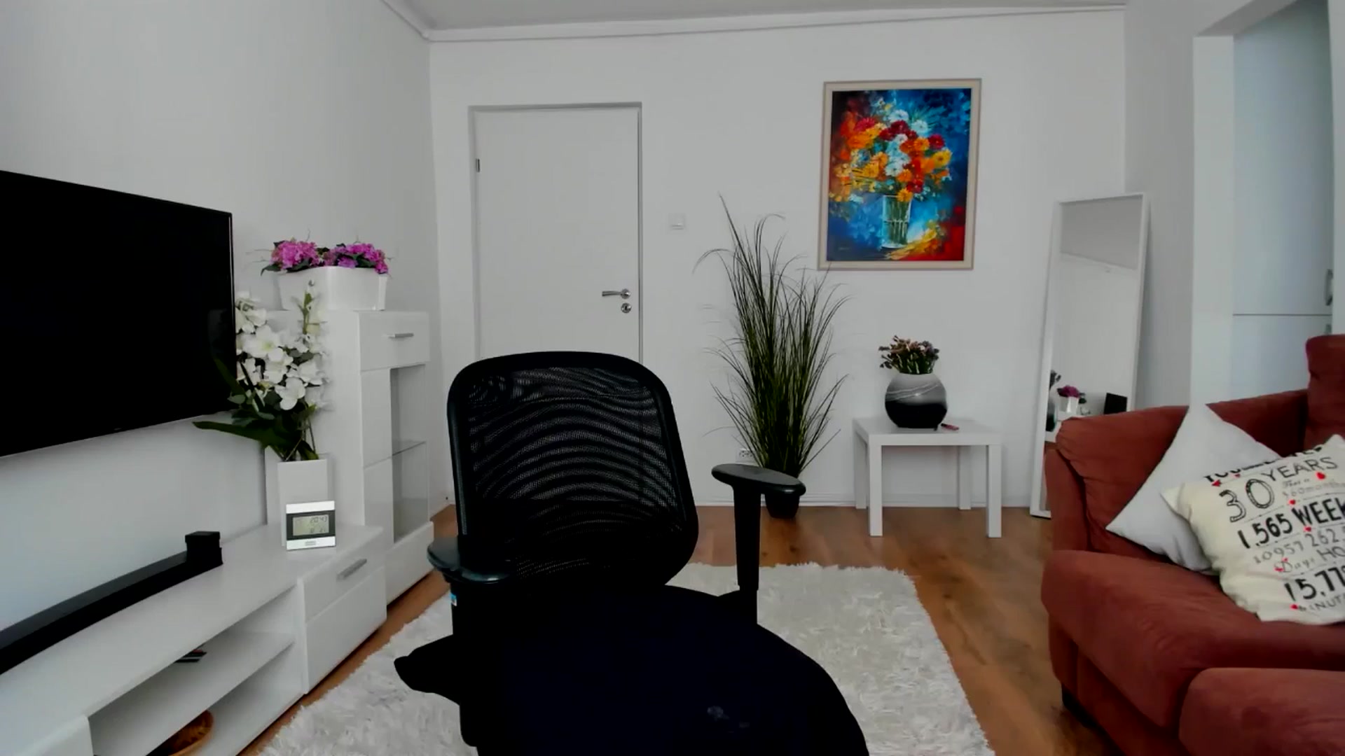 Gallery image thumbnail from AlyMiss's myfreecams stream on, 06/08/2025, 17:29 image 12 of 20